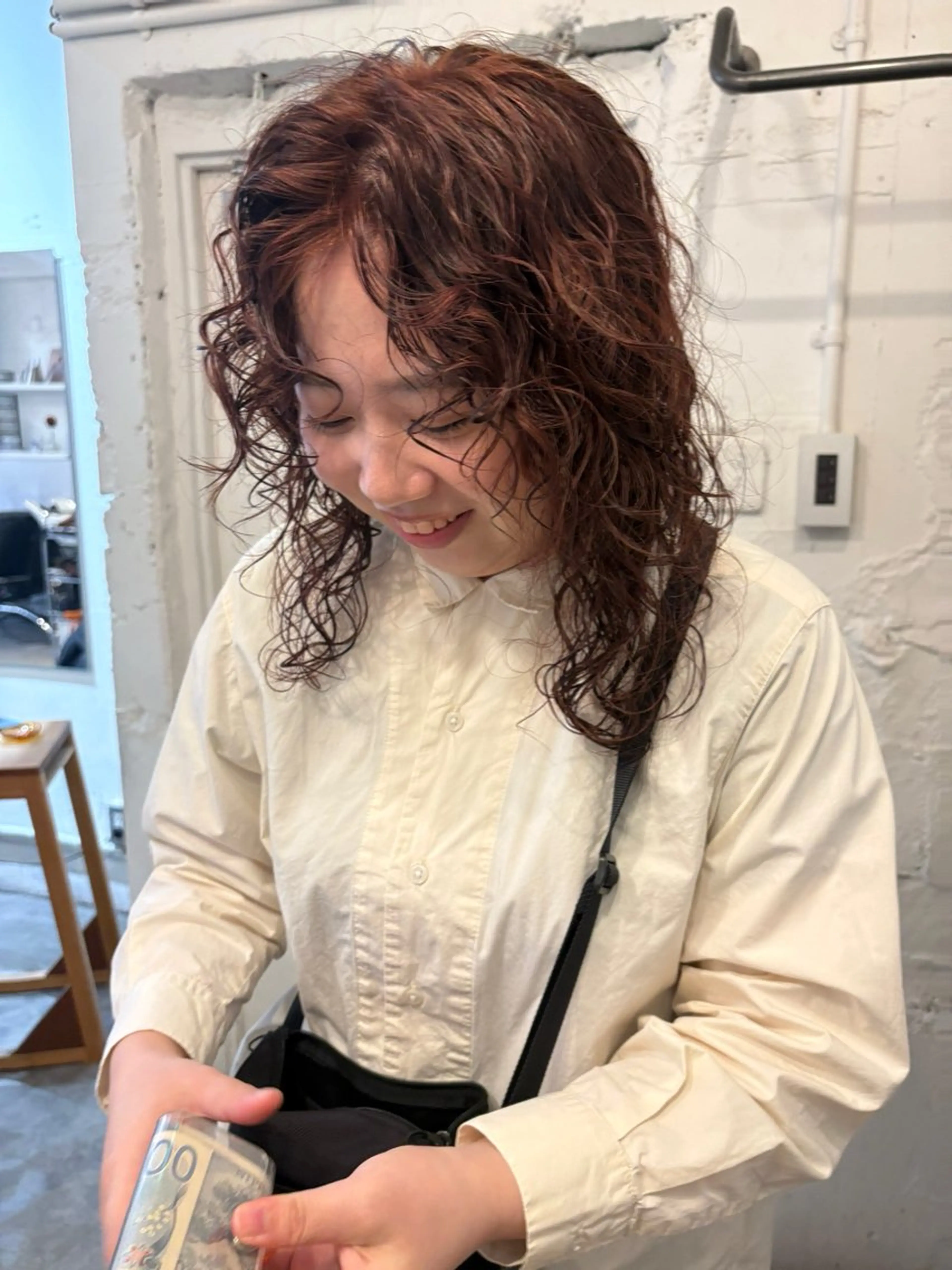 ミディアム パーマ ✴︎UNU ✴︎モエカのヘアスタイル