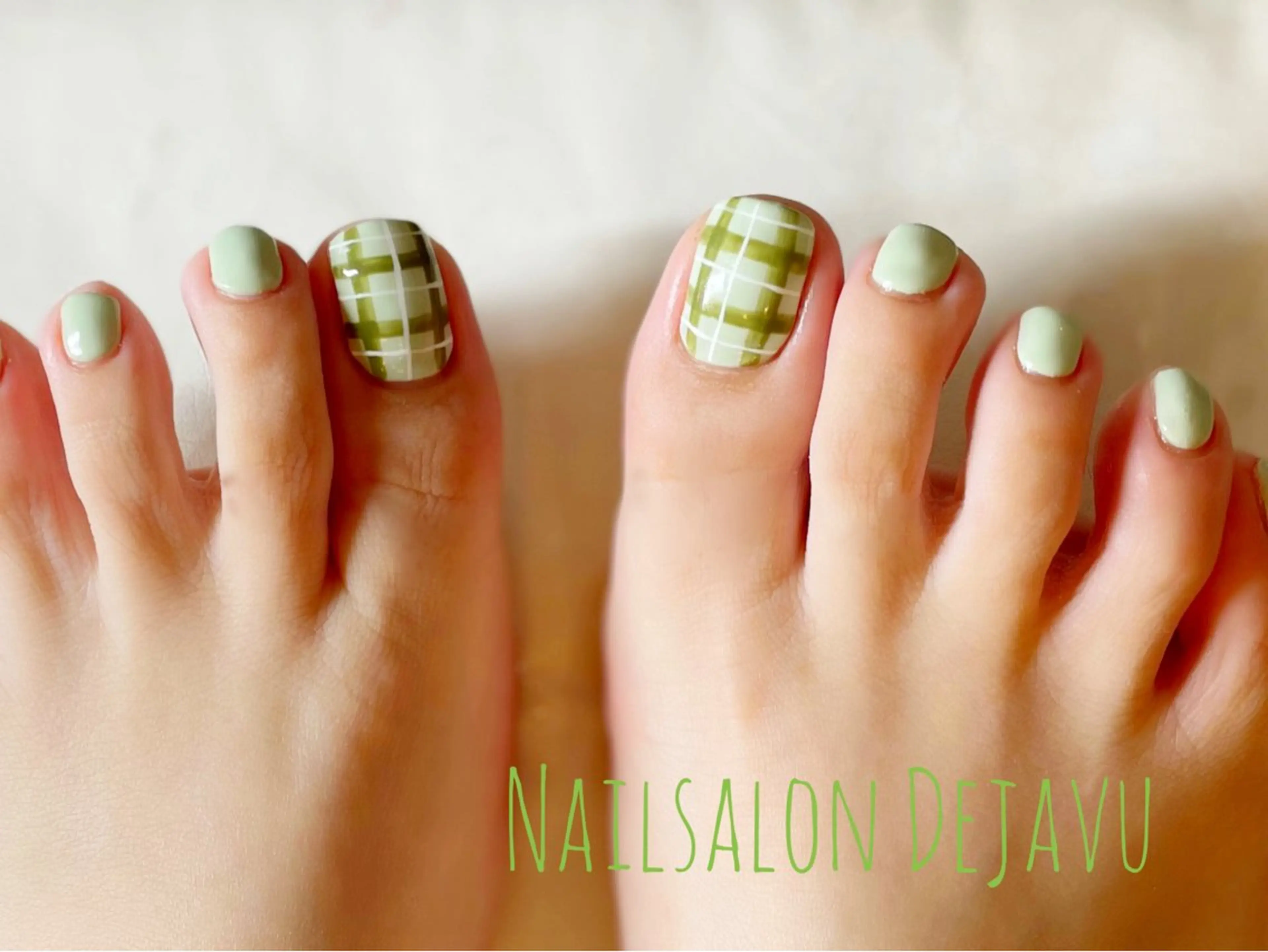 ネイル フットネイル Nail salon Dejavu 🌿のネイルデザイン
