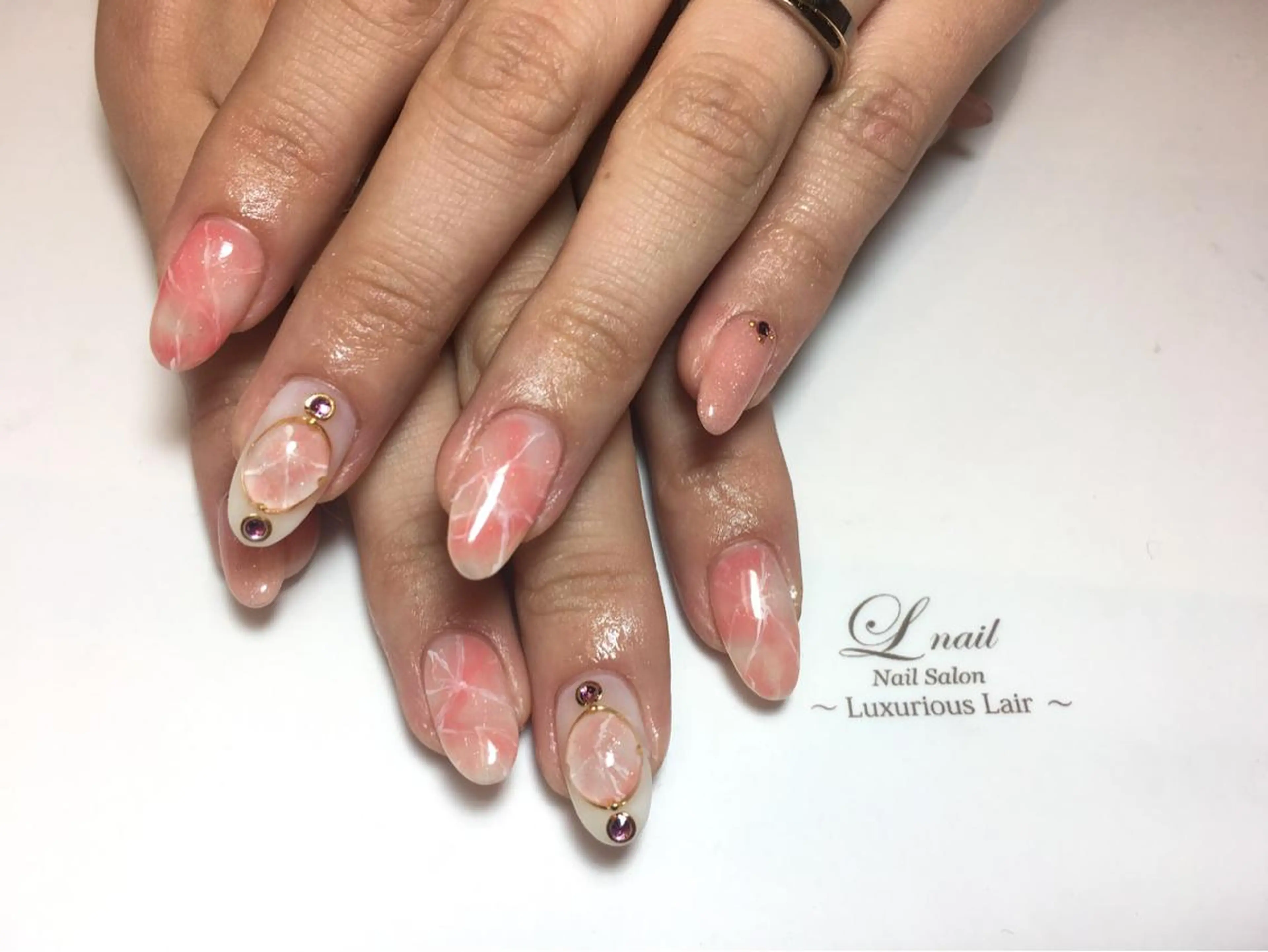 ネイル Li'leaNail AINAのネイルデザイン