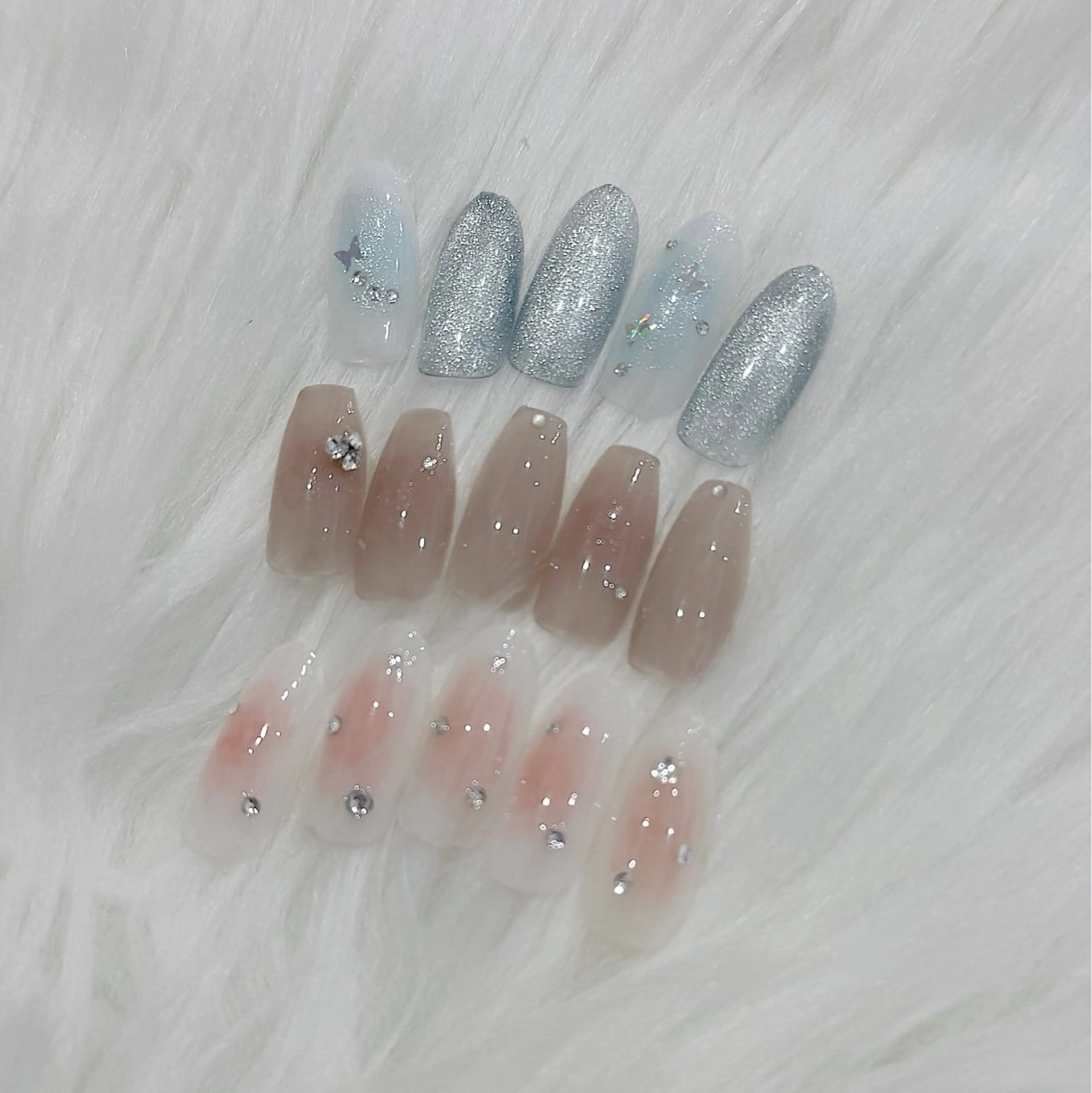 ネイル Rine 放出 (リネ)のネイルデザイン