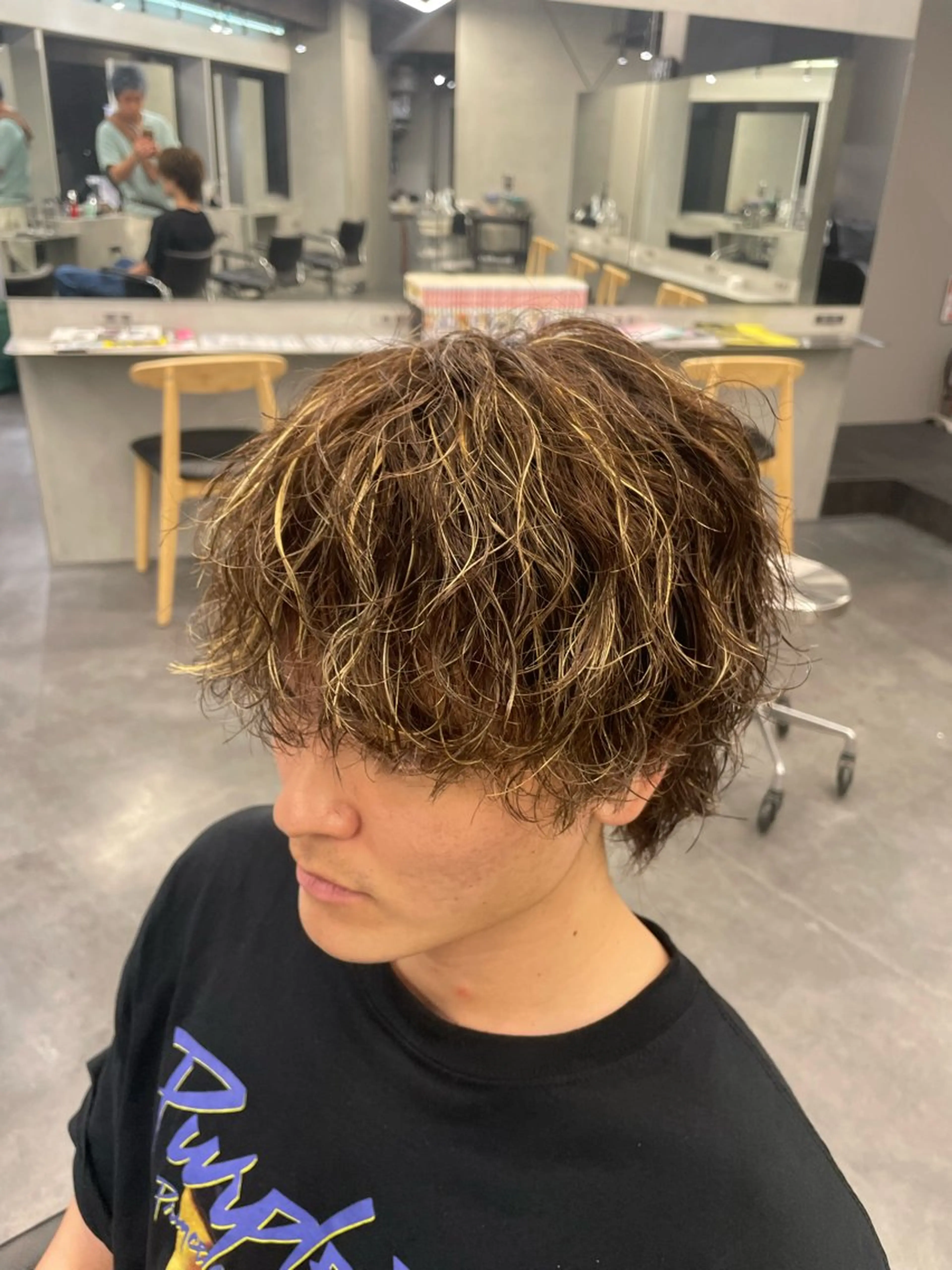 パーマ メンズ メンズパーマ ツイストスパイラルパーマ 波巻きパーマ ニュアンスパーマ スパイラルパーマ fifth リュウセイのヘアスタイル