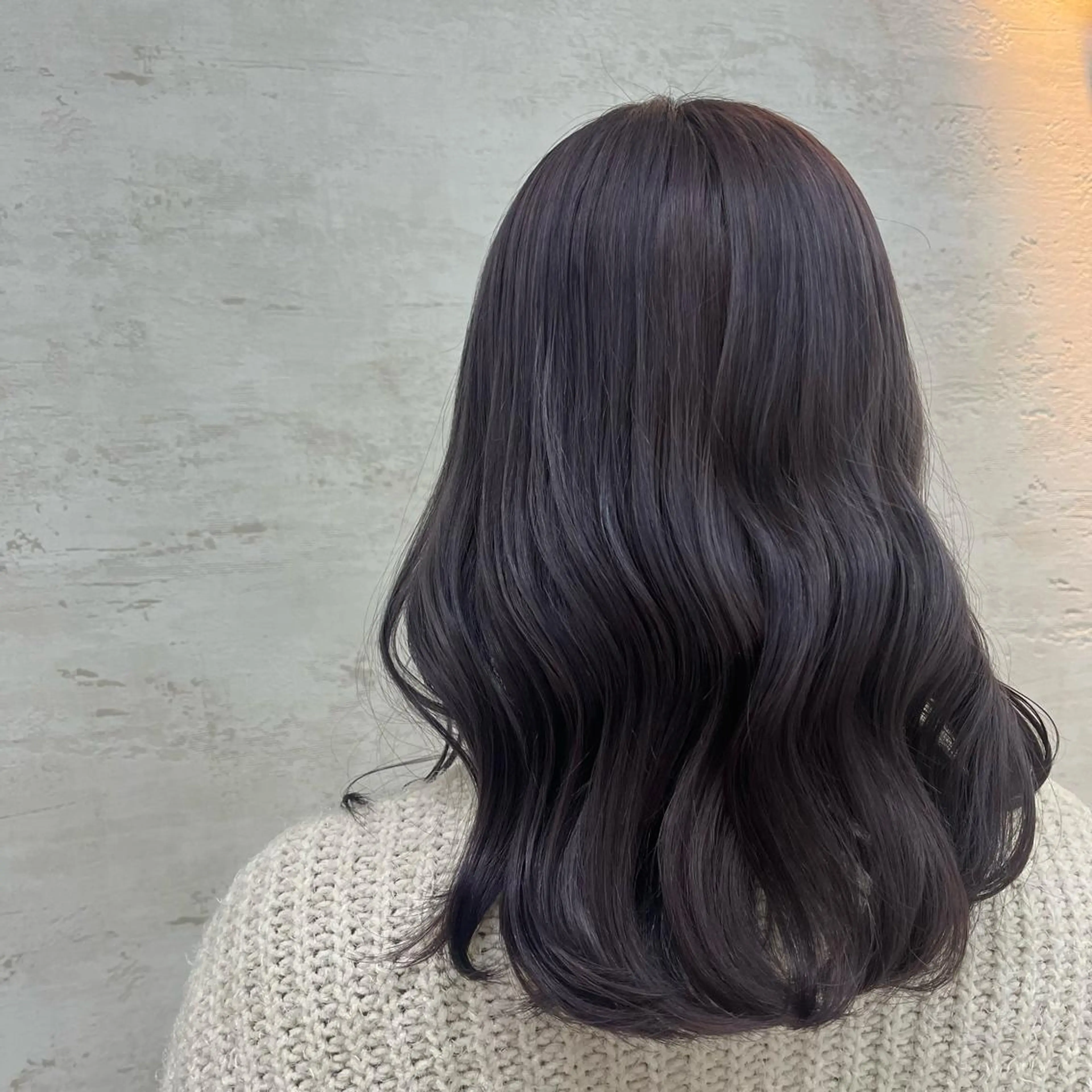 セミロング カラー 佐藤 雅のヘアスタイル