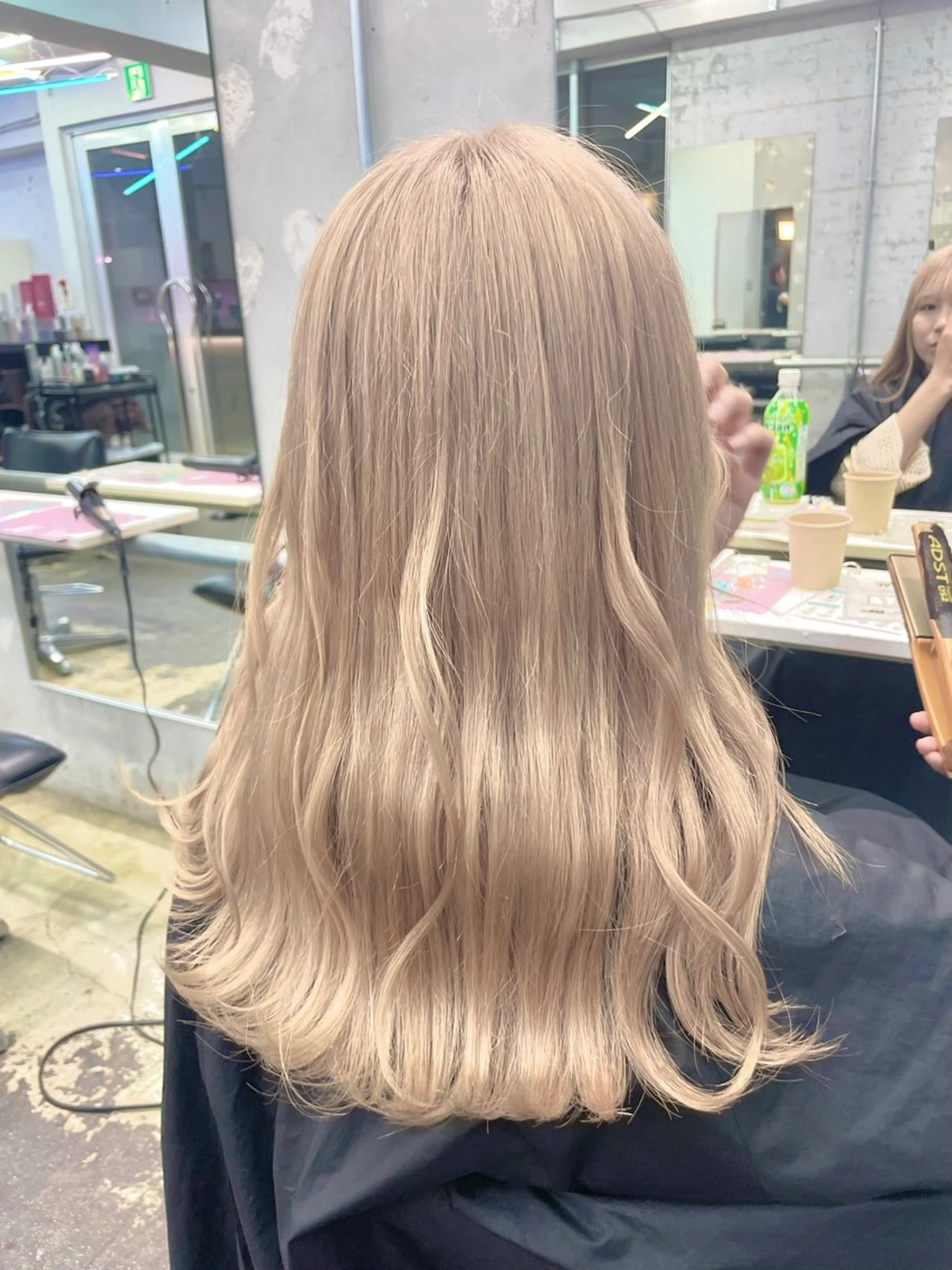 ミディアム カラー ヘアカラー トリートメント ザクザクレイヤー 🍀/ブリーチ/小田のヘアスタイル