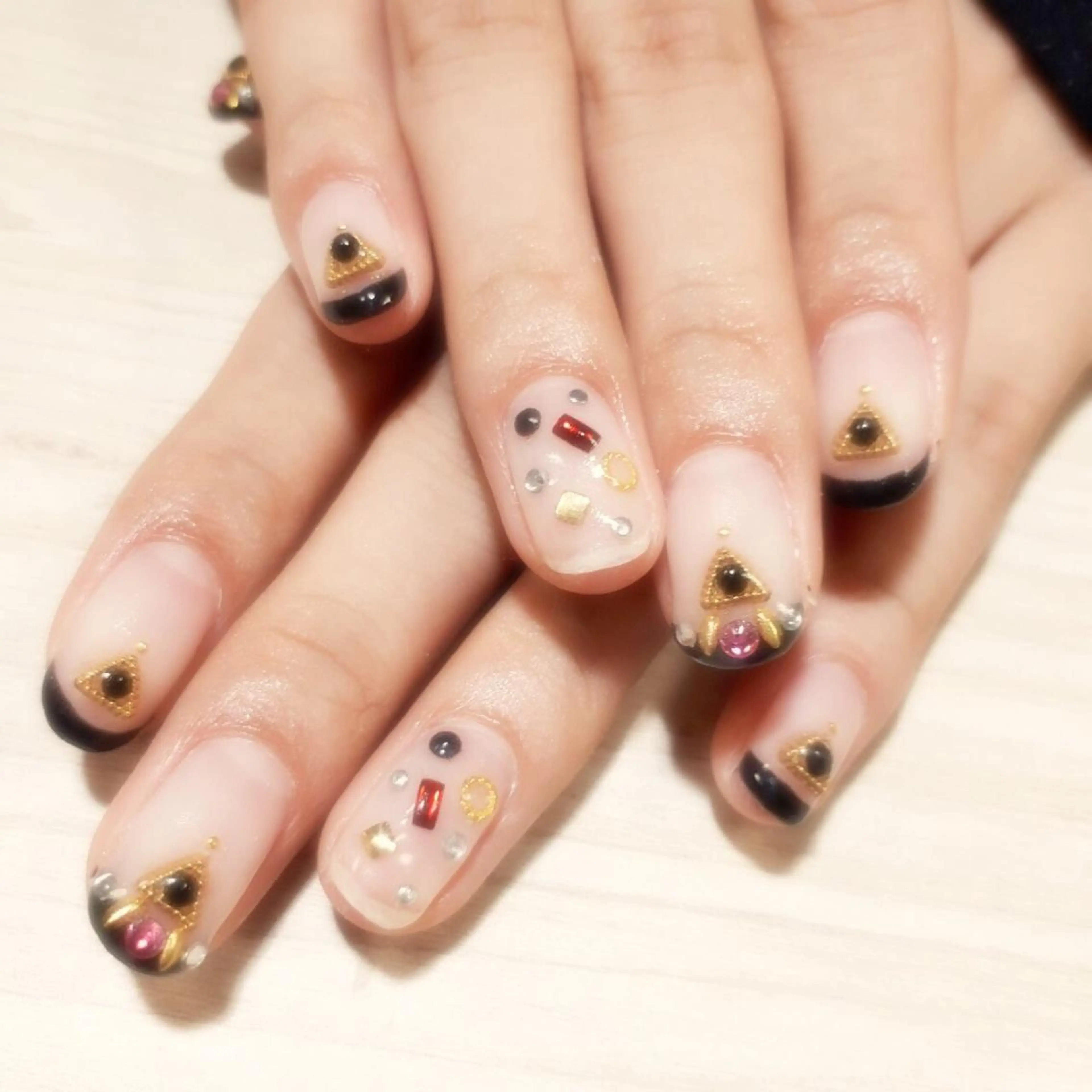 ネイル 安藤 Charlotteのネイルデザイン