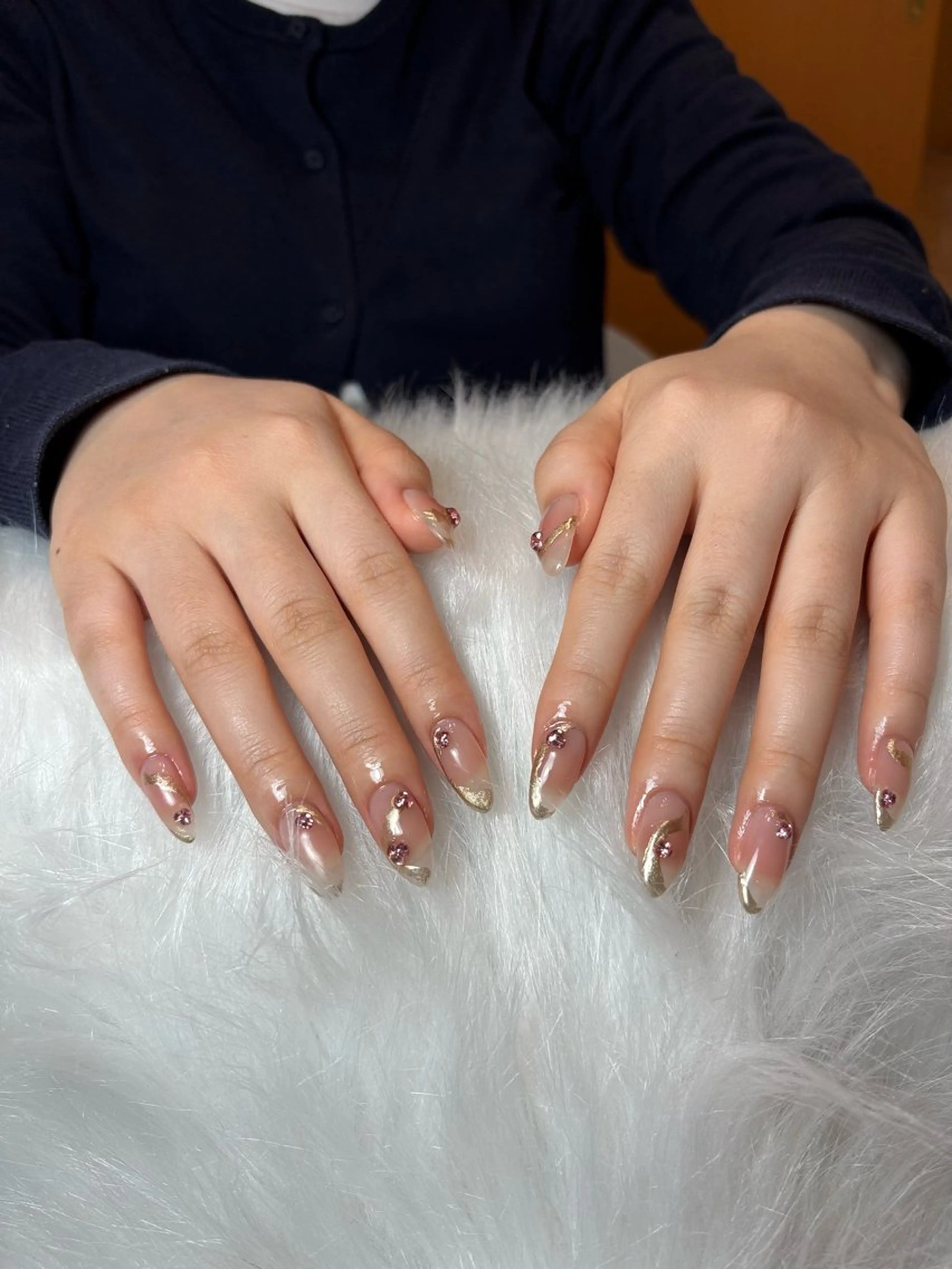 ネイル アートネイル 長さ出し ジェルネイル マグネットネイル ニュアンスネイル なな_ CloudyChanのネイルデザイン