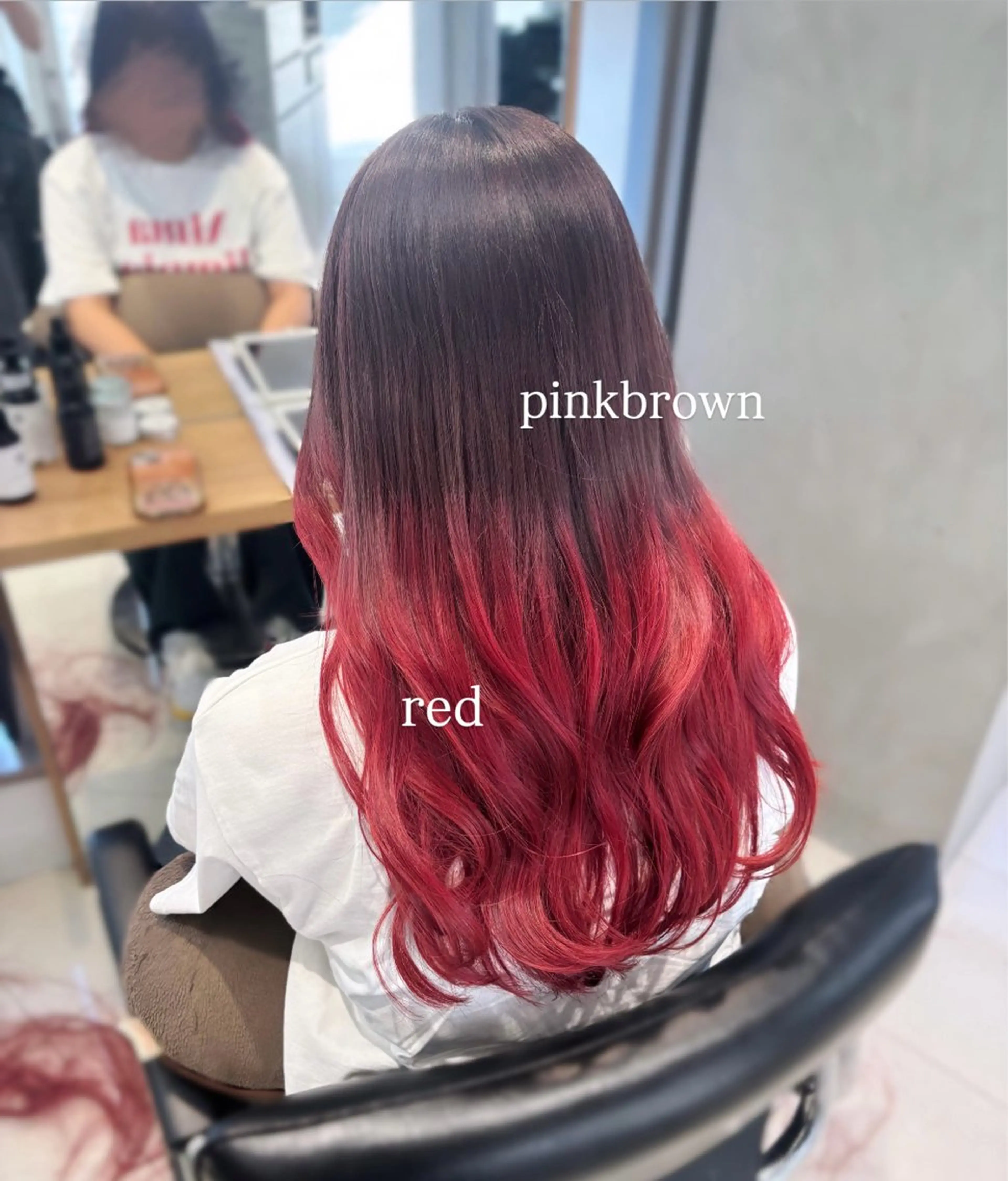 【ライブ前におすすめ❤️‍🔥】推しカラーにしたい方💗 ブリーチ➕カラー➕シャンプー➕トリートメントの写真