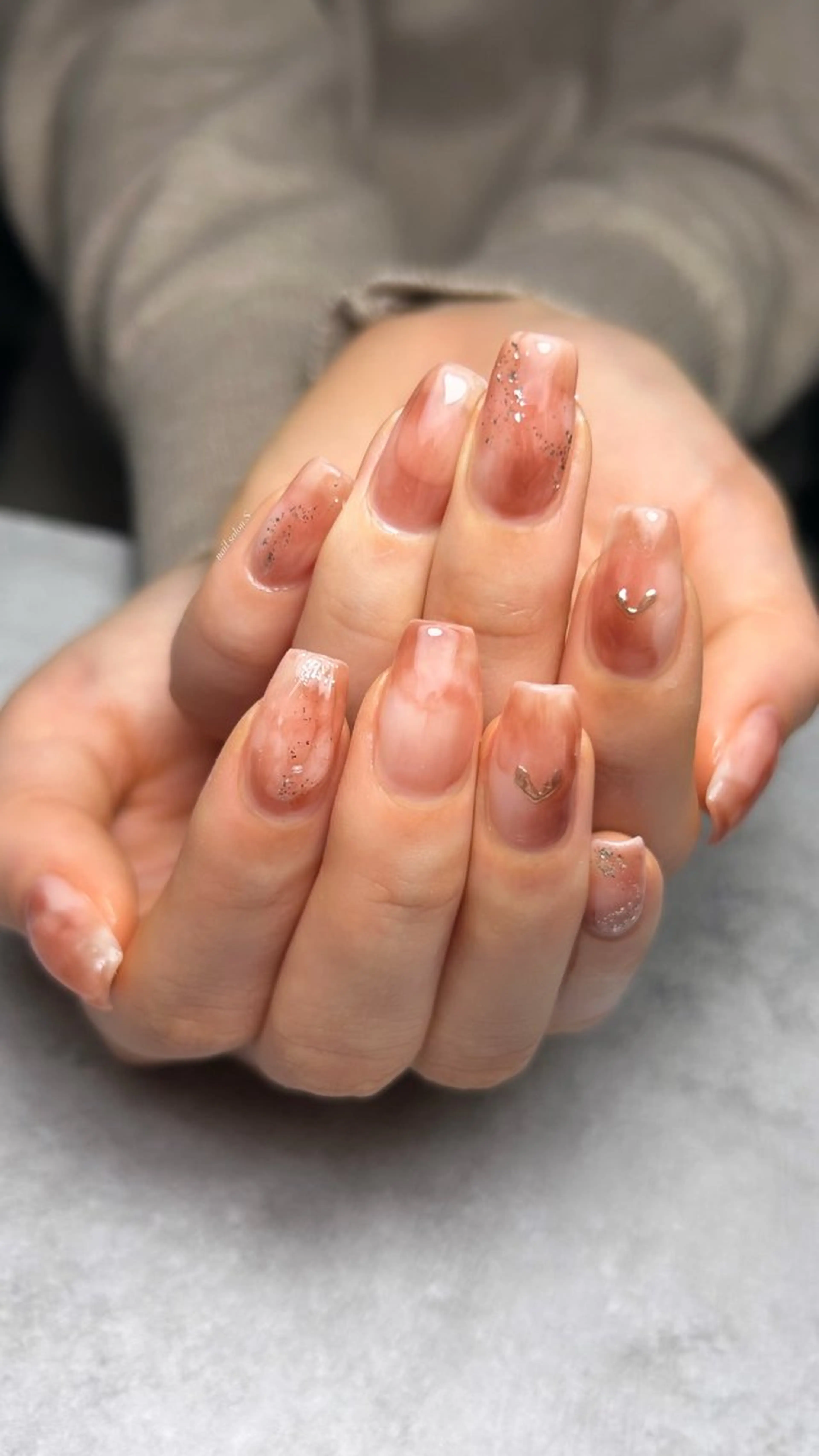 ネイル ジェルネイル 持ち込み ニュアンスネイル スカルプネイル ハンドネイル 関山 志乃のネイルデザイン