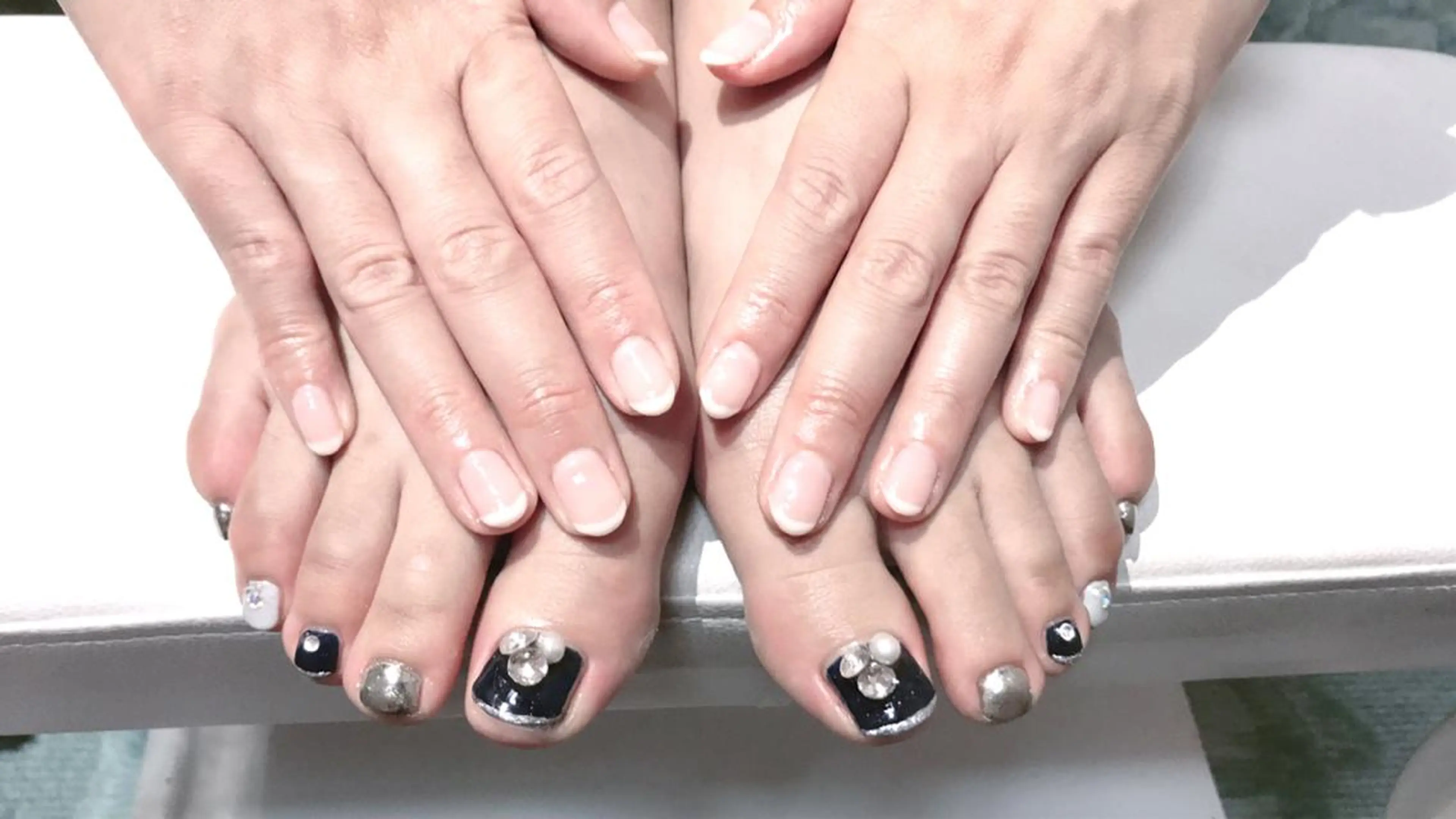 ネイル ストーンネイル Flam Nailのネイルデザイン