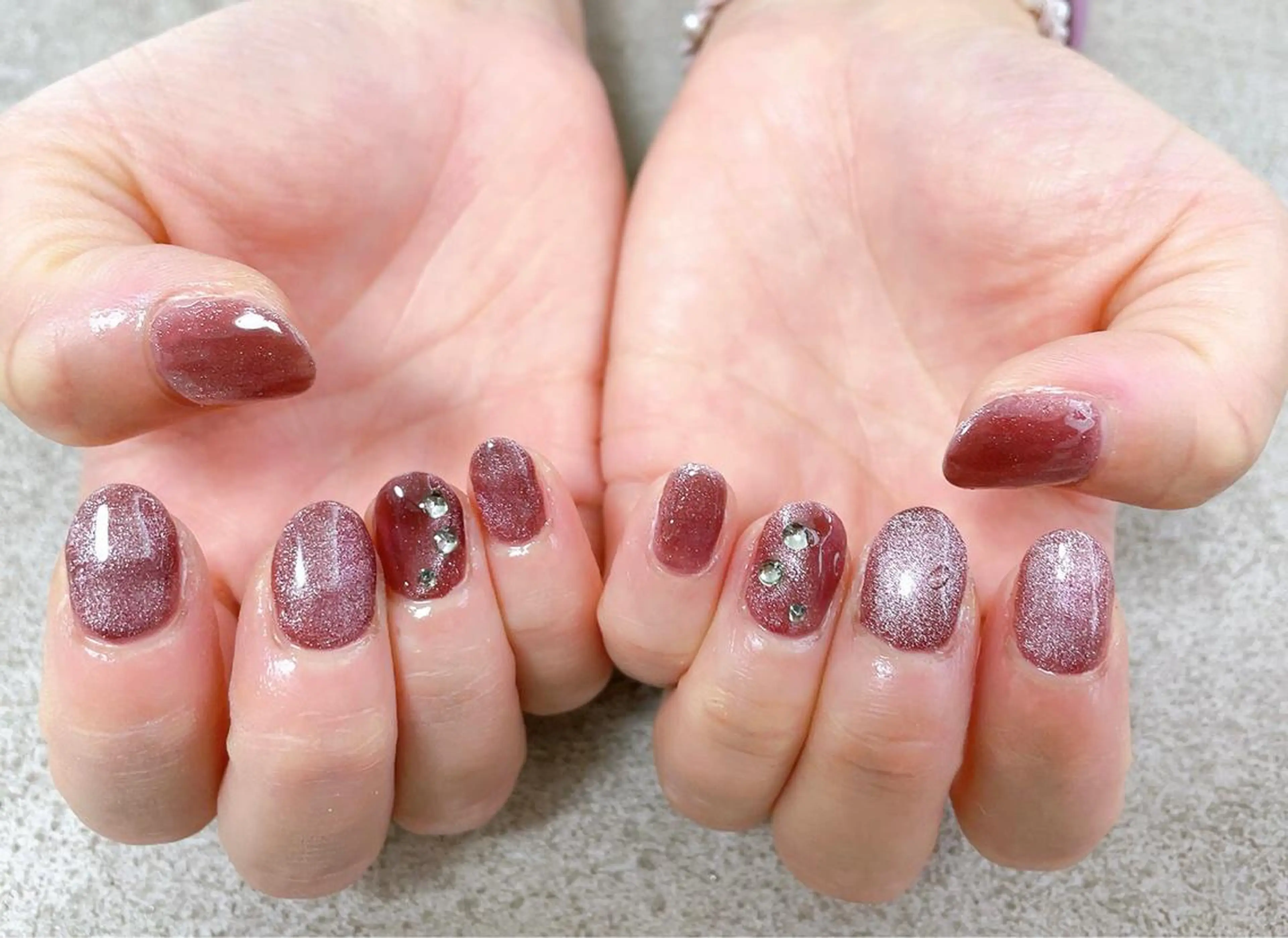 ネイル オーロラネイル フラワーネイル フットネイル フレンチネイル ジェルネイル ハンドネイル mogunail &blowのネイルデザイン