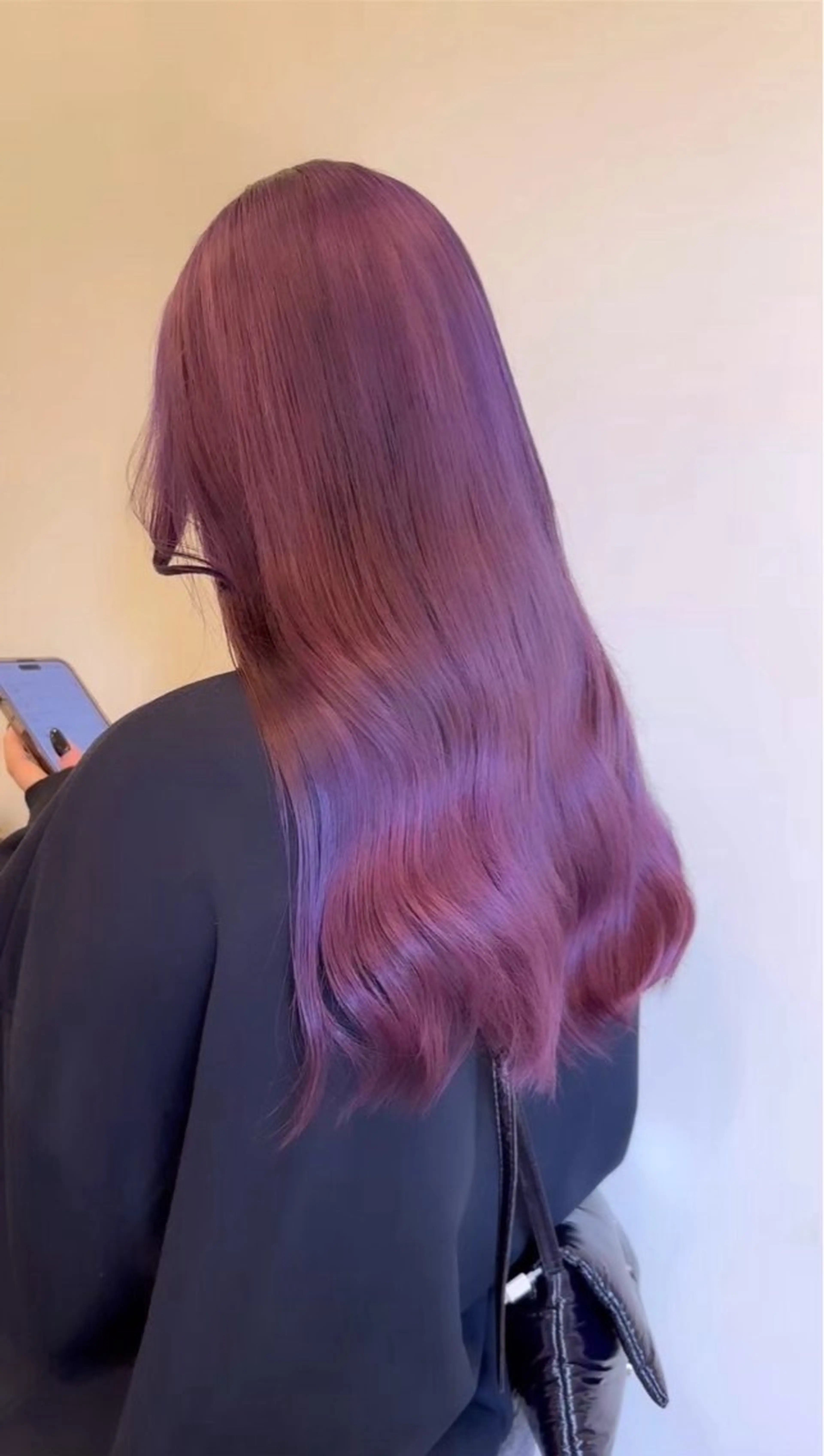 ロング カラー 堀川 希歩のヘアスタイル