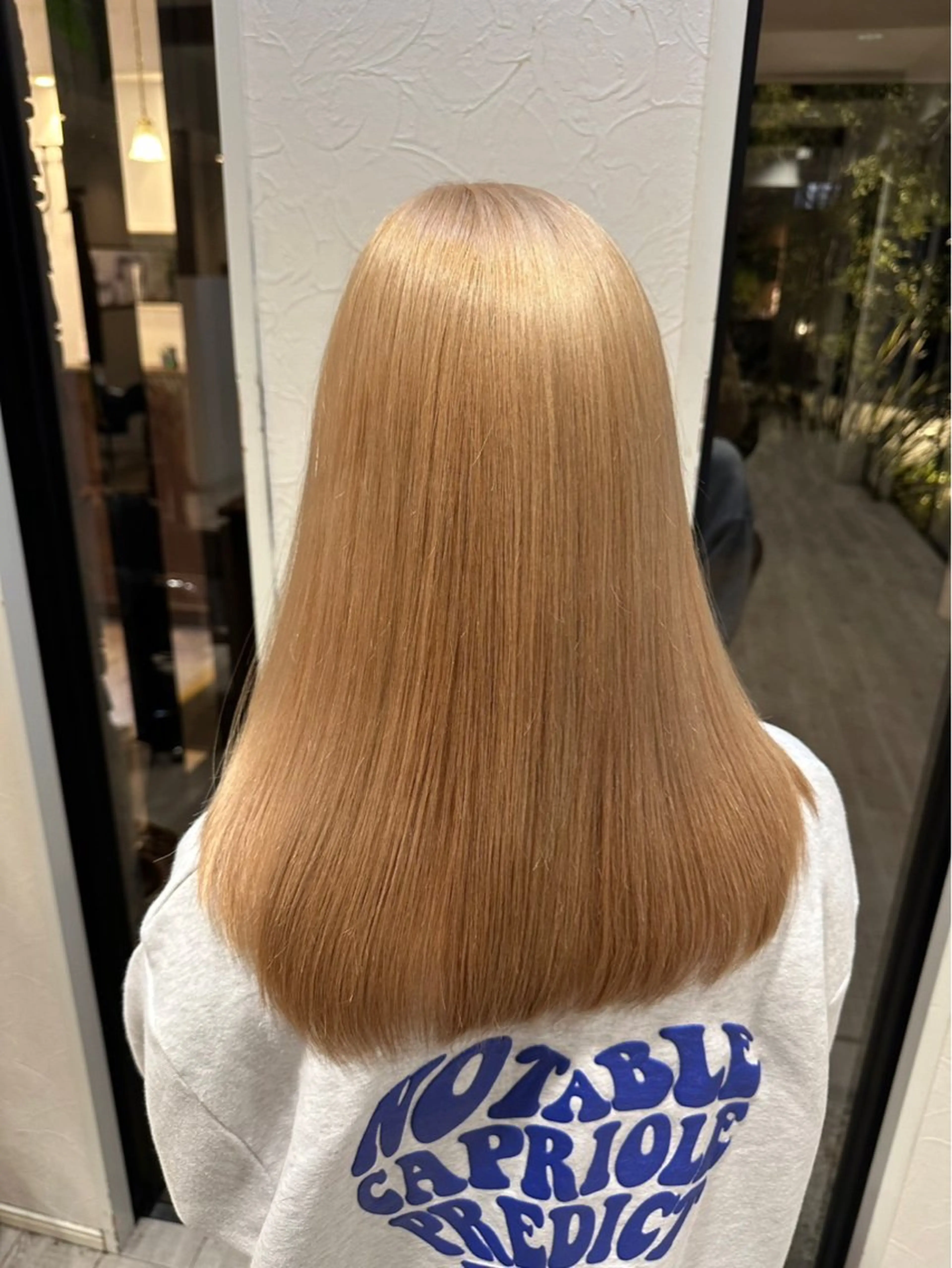 セミロング 🌿ストレート🌿 髪質改善☘️シュウヤのヘアスタイル