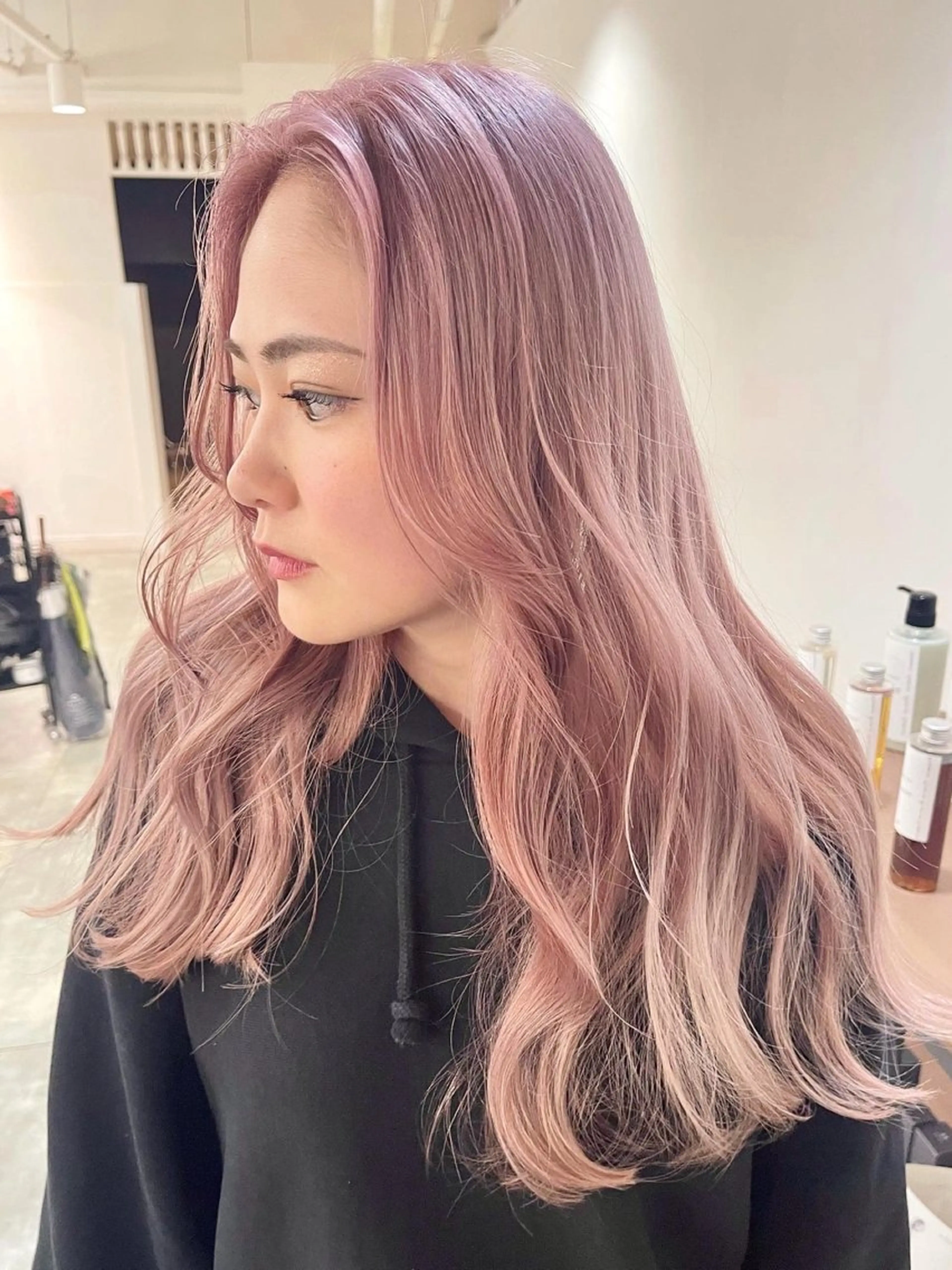 ロング カラー バレイヤージュ ブリーチ 透明感カラー デザインカラー グラデーションカラー カット ヘアカラー トリートメント ｉｌｉ 大阪のヘアスタイル