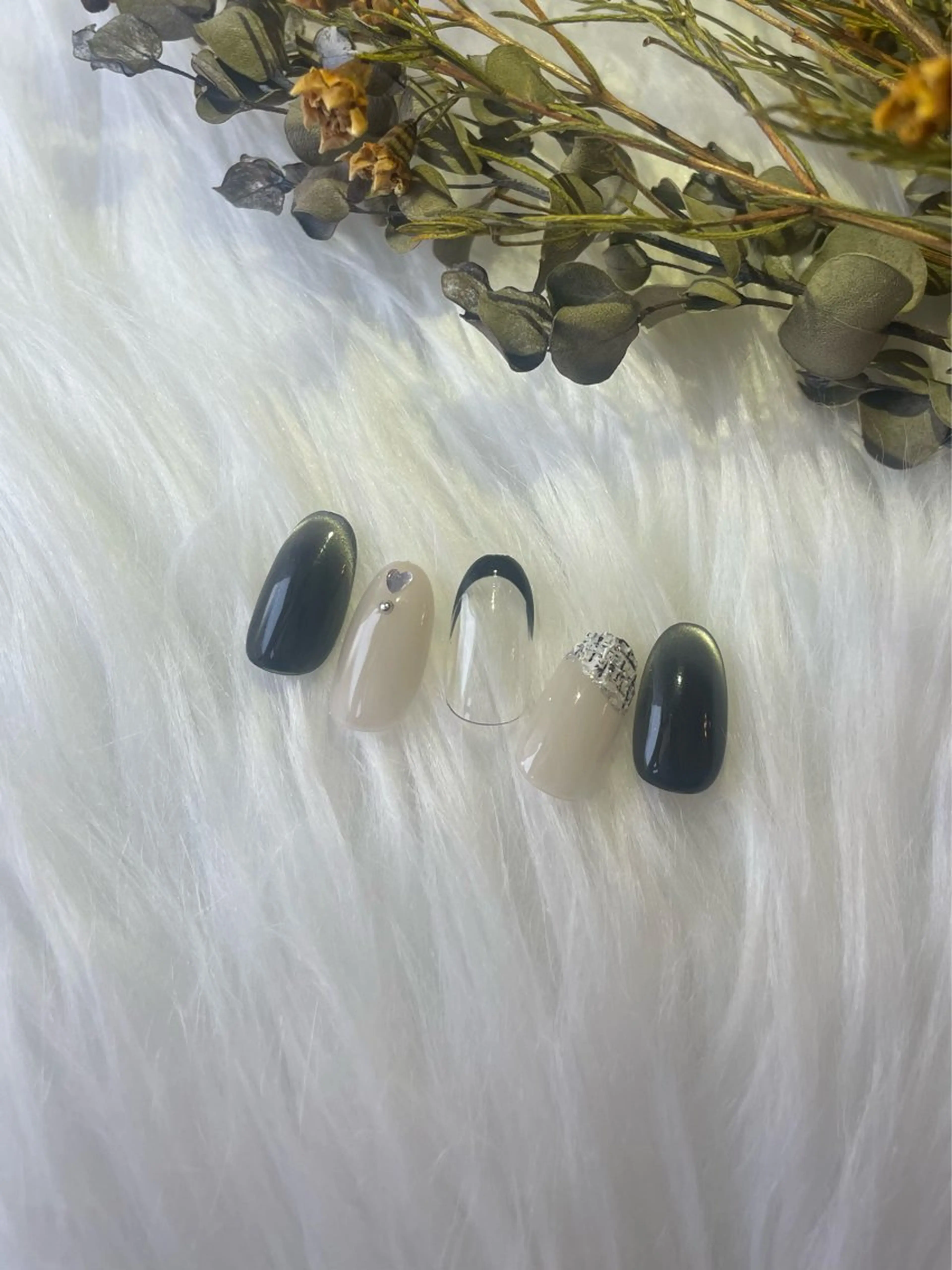 ネイル ブルー フレンチネイル キラキラネイル マグネットネイル シンプルネイル ハンドネイル timtam --sakiのネイルデザイン