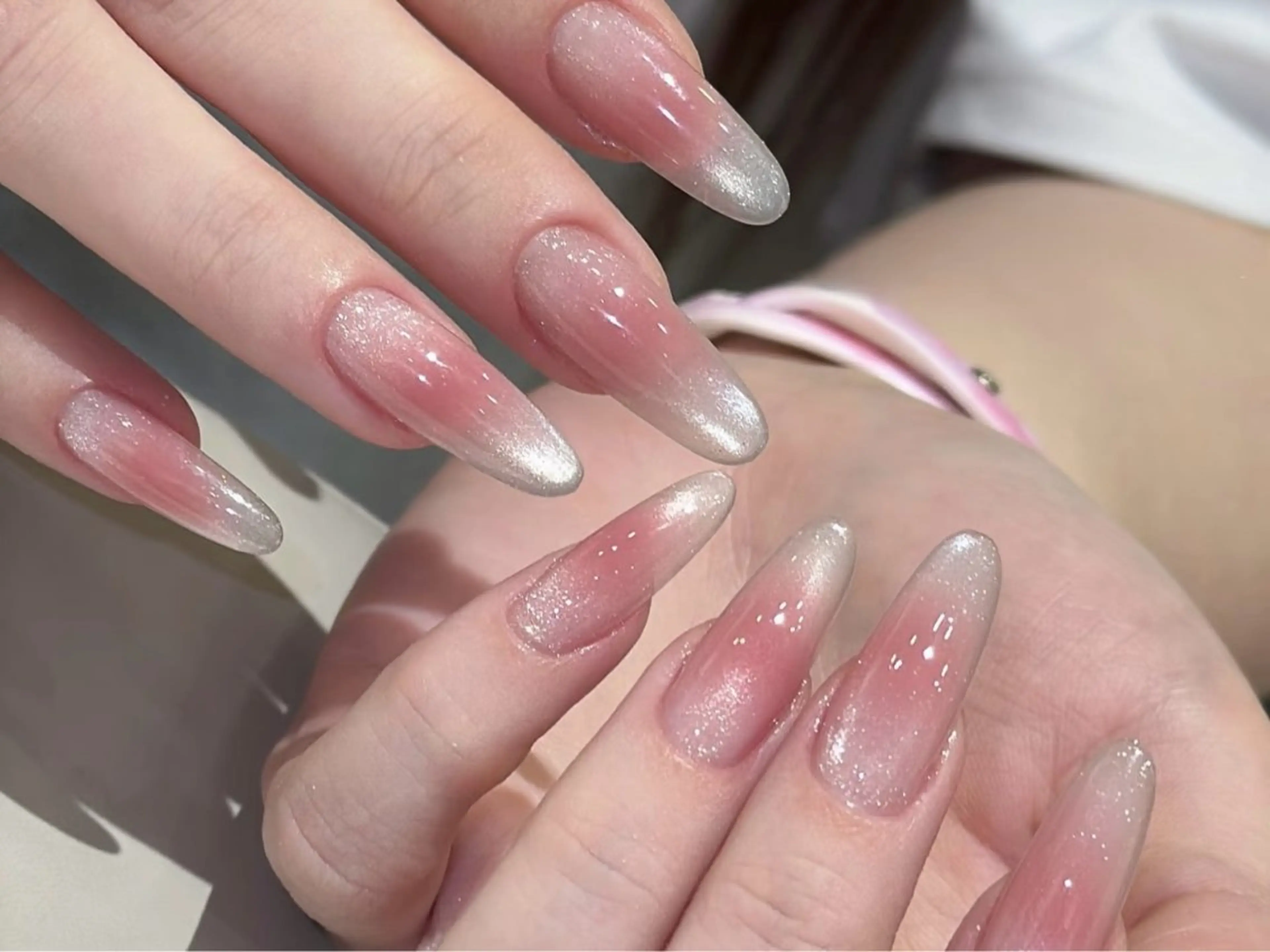 【自爪】大人気ワンホンチークネイル☆マグネットグラデーション☆7980の写真