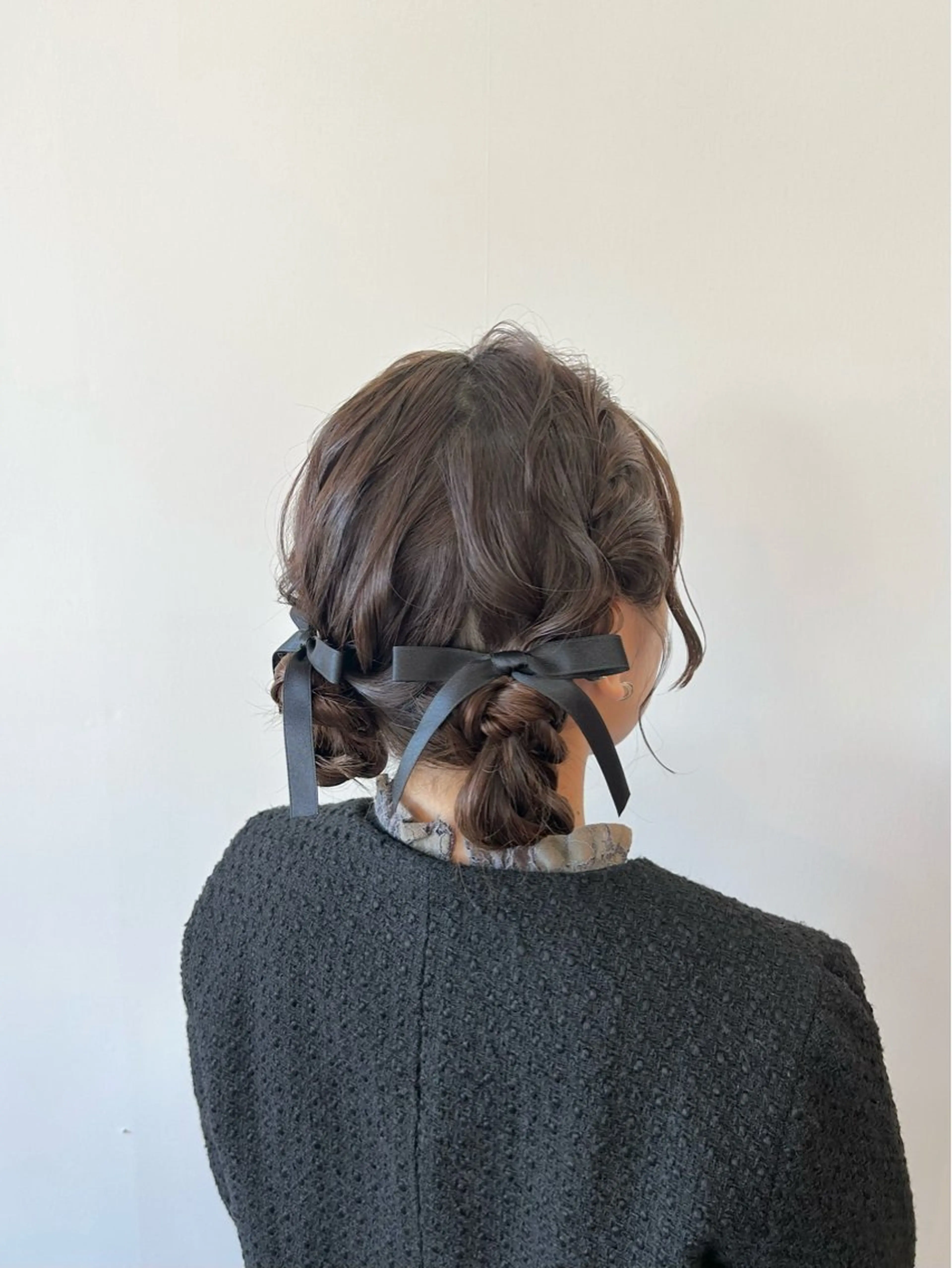 ミディアム ヘアアレンジ お団子ヘア 顔周りカット ヘアセット トップスタイリスト 林すずかのヘアスタイル