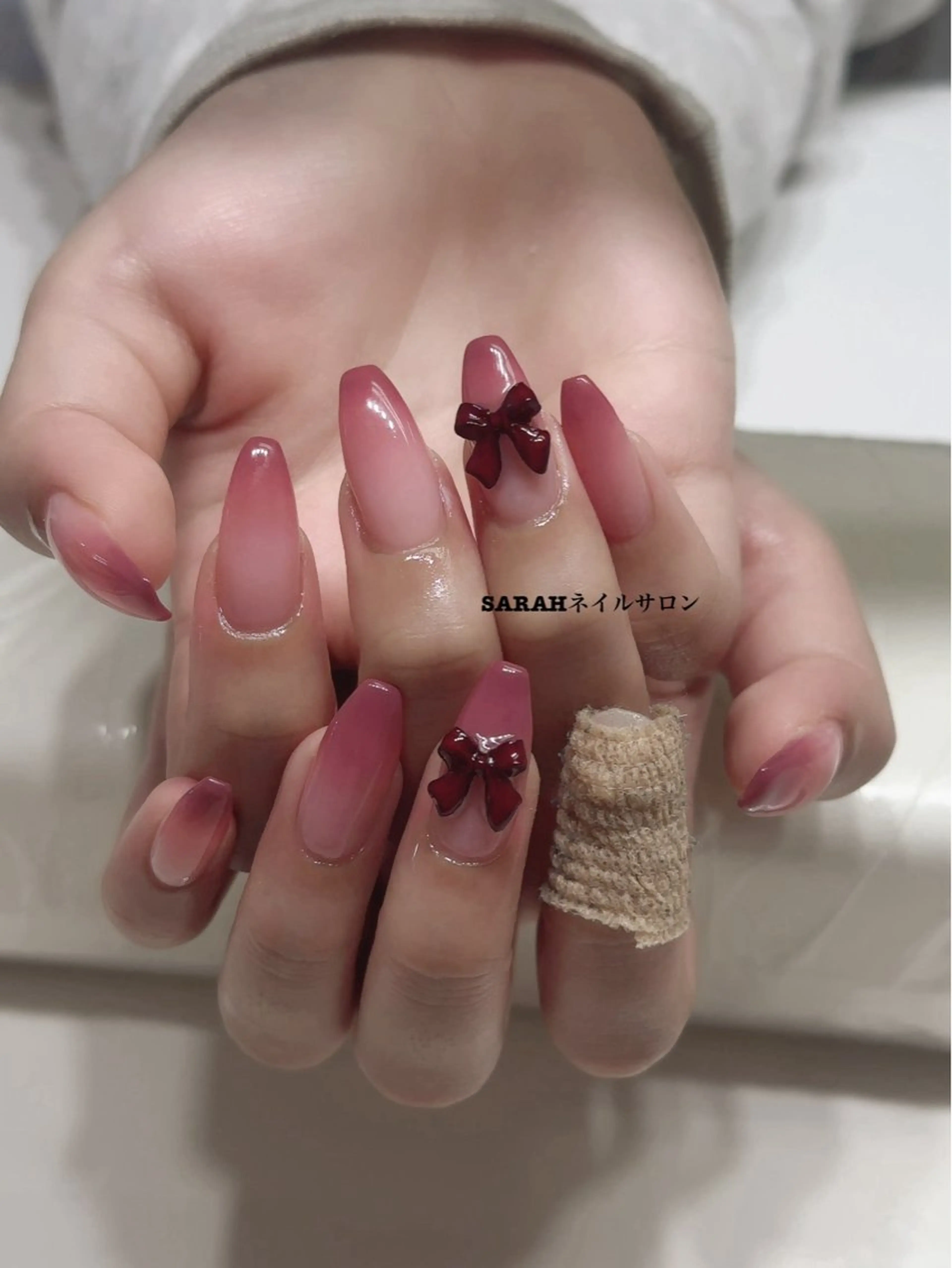 チップ長さだし10本+シンプルデ ザイン+パーツアート2個➕オフありの写真