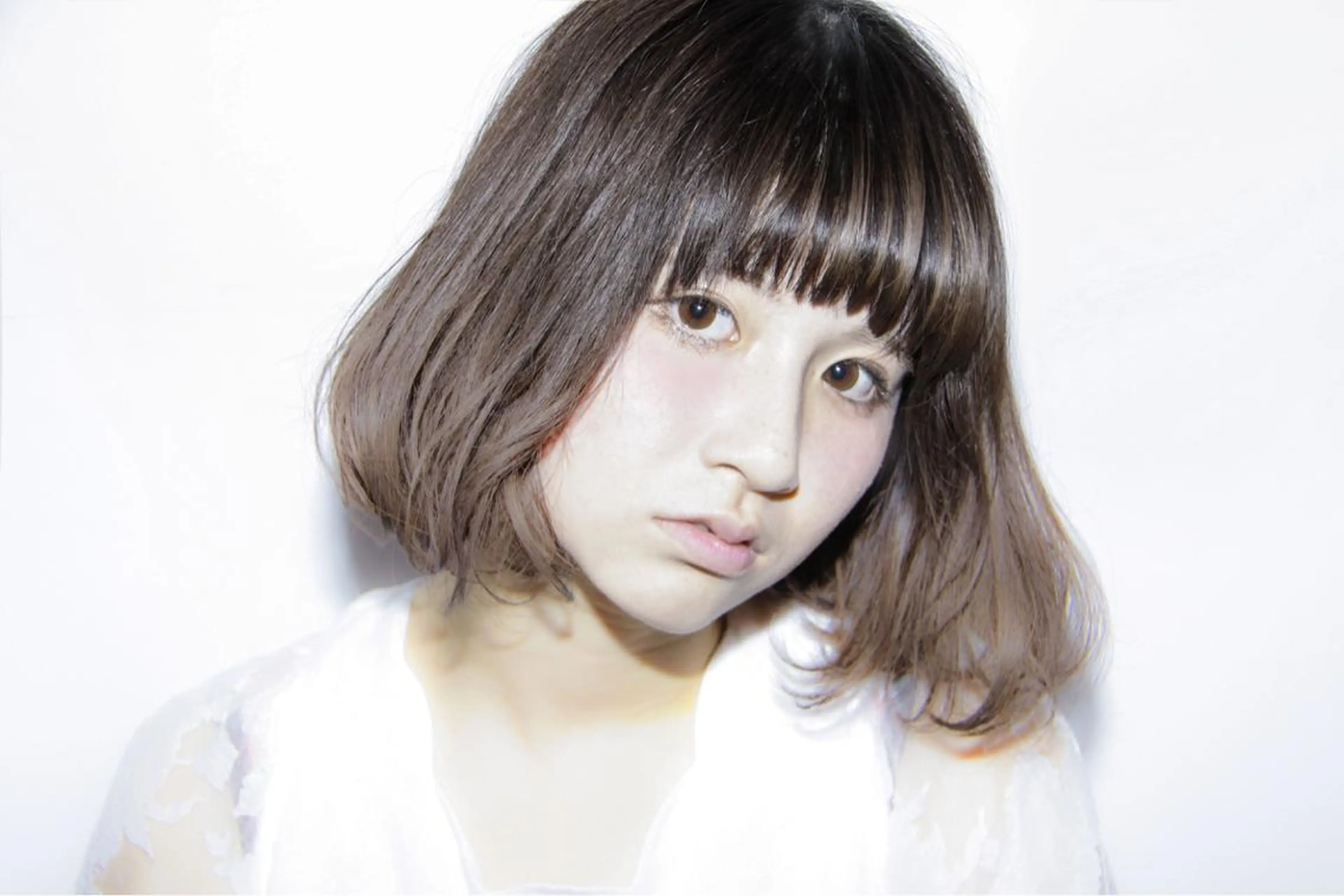 ミディアム ボブ YOKOI SHINJIのヘアスタイル