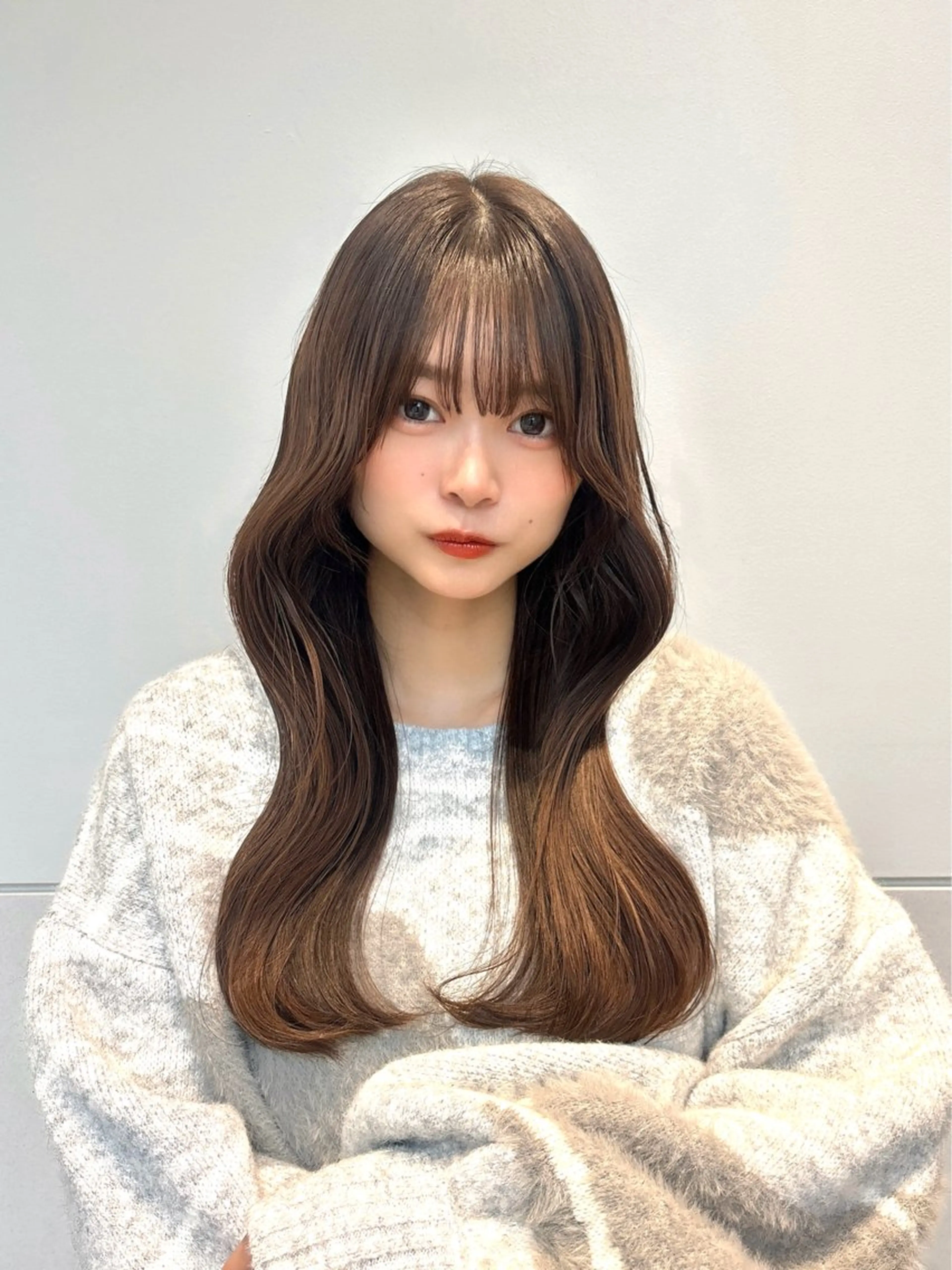 ロング カラー ショコラグレージュ グレージュ 顔まわりレイヤー 顔周りカット レイヤーカット カット ヘアカラー トリートメント 🍀本格ヘッドスパ 👑髪質改善🍀英司のヘアスタイル