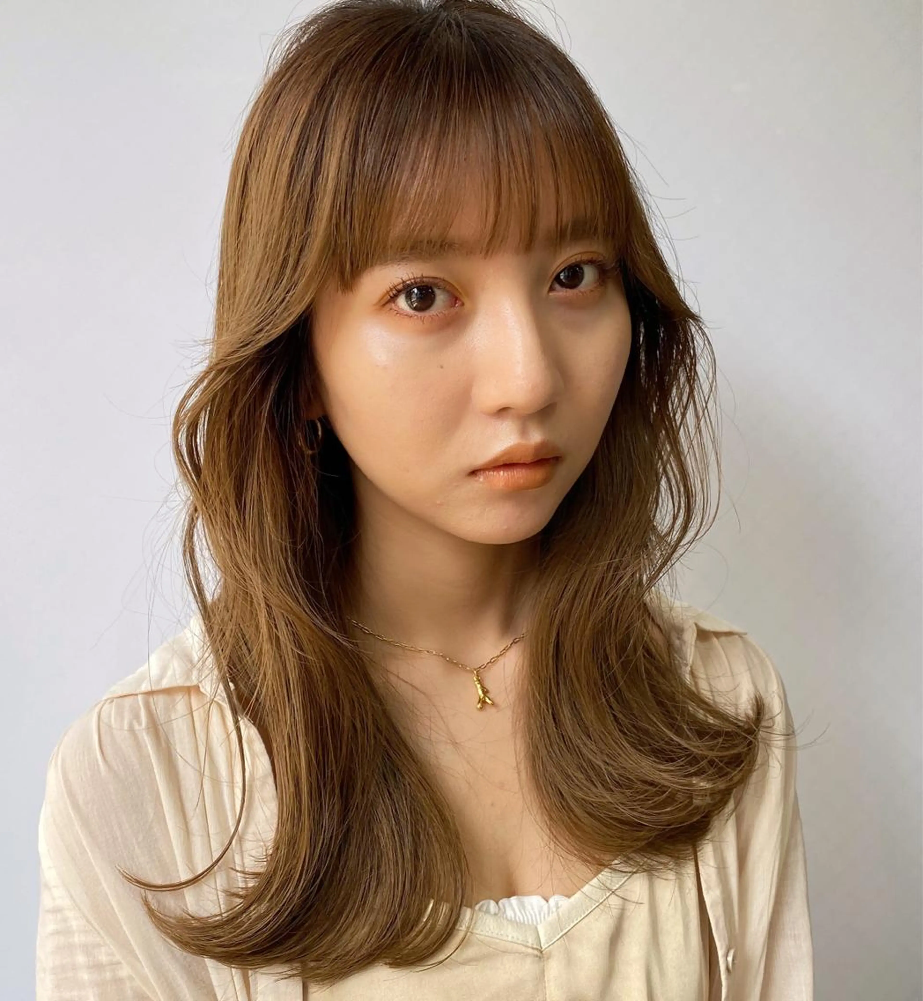 セミロング カラー くびれヘア レイヤーカット 小顔カット カット Pia ツボイ ケイタのヘアスタイル