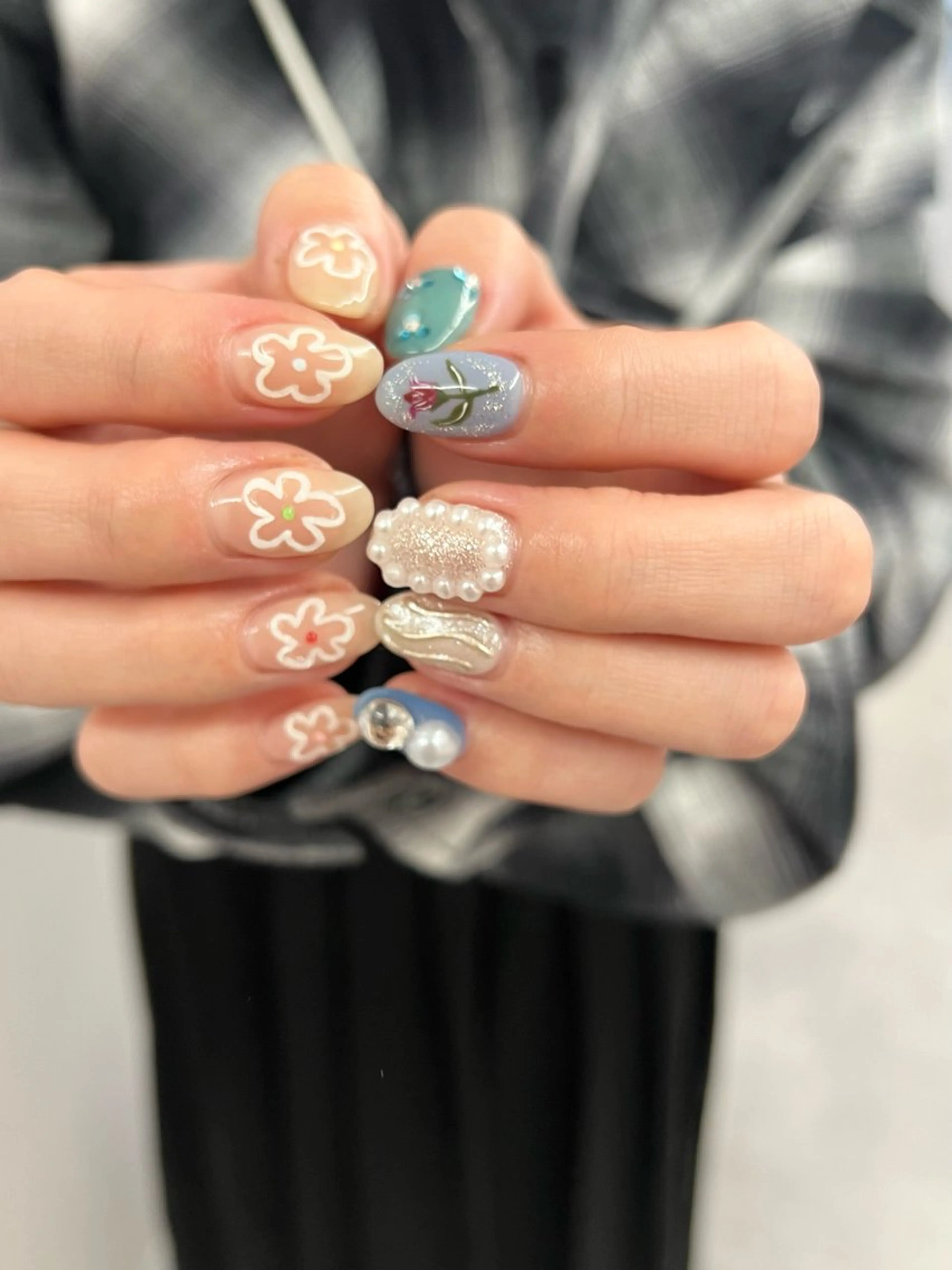 ネイル ジェルネイル マグネットネイル ニュアンスネイル パラジェル シンプルネイル ハンドネイル ハンドケア Bana_ Nailのネイルデザイン