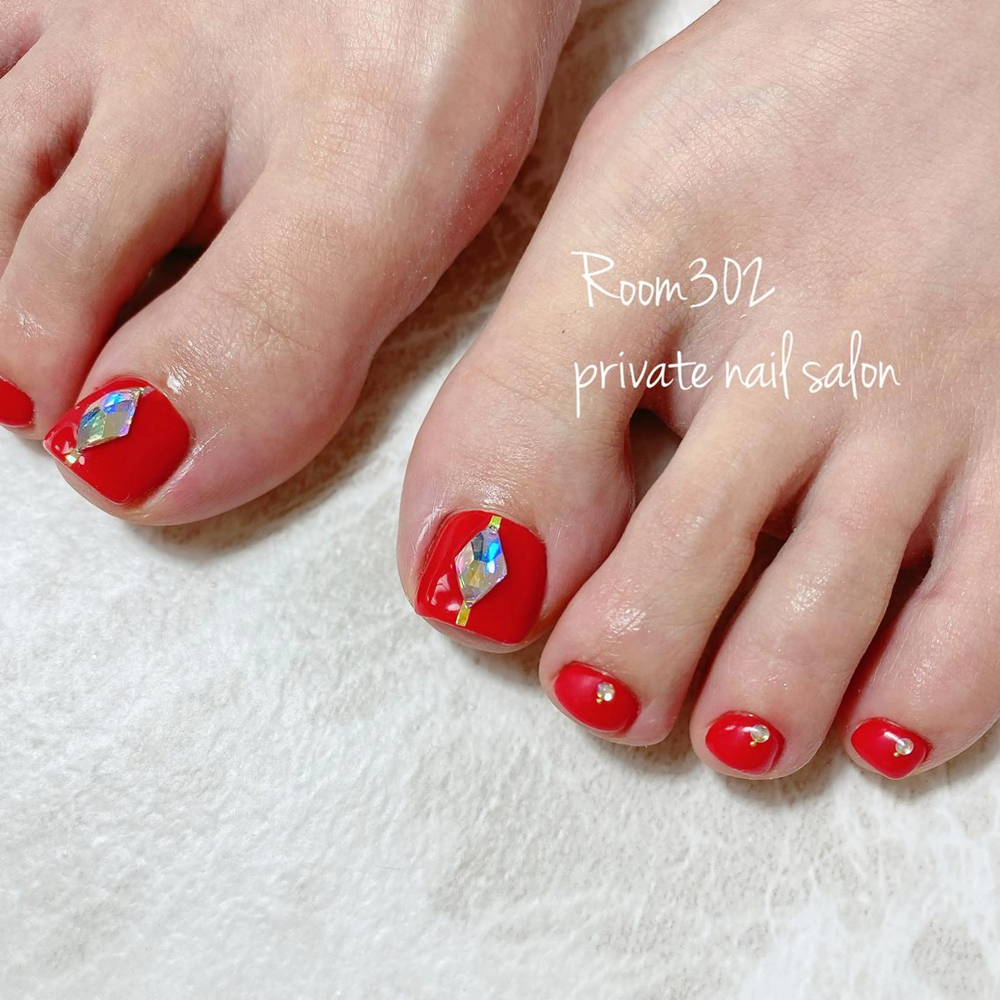 ネイル キラキラネイル フットネイル Room 302のネイルデザイン