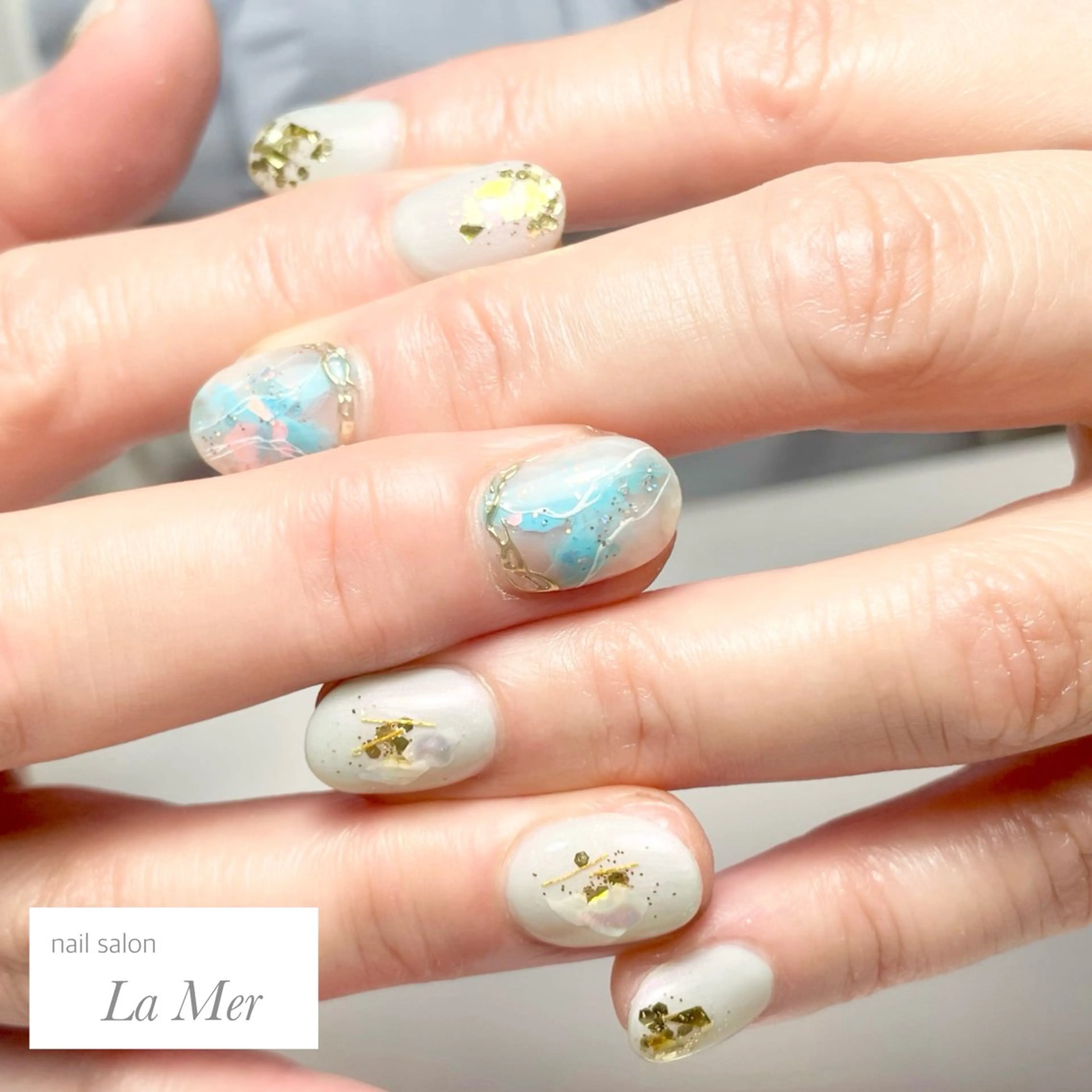 ネイル オーロラネイル ブルー クリアネイル グリーン 水色 nailsalon La Merのネイルデザイン