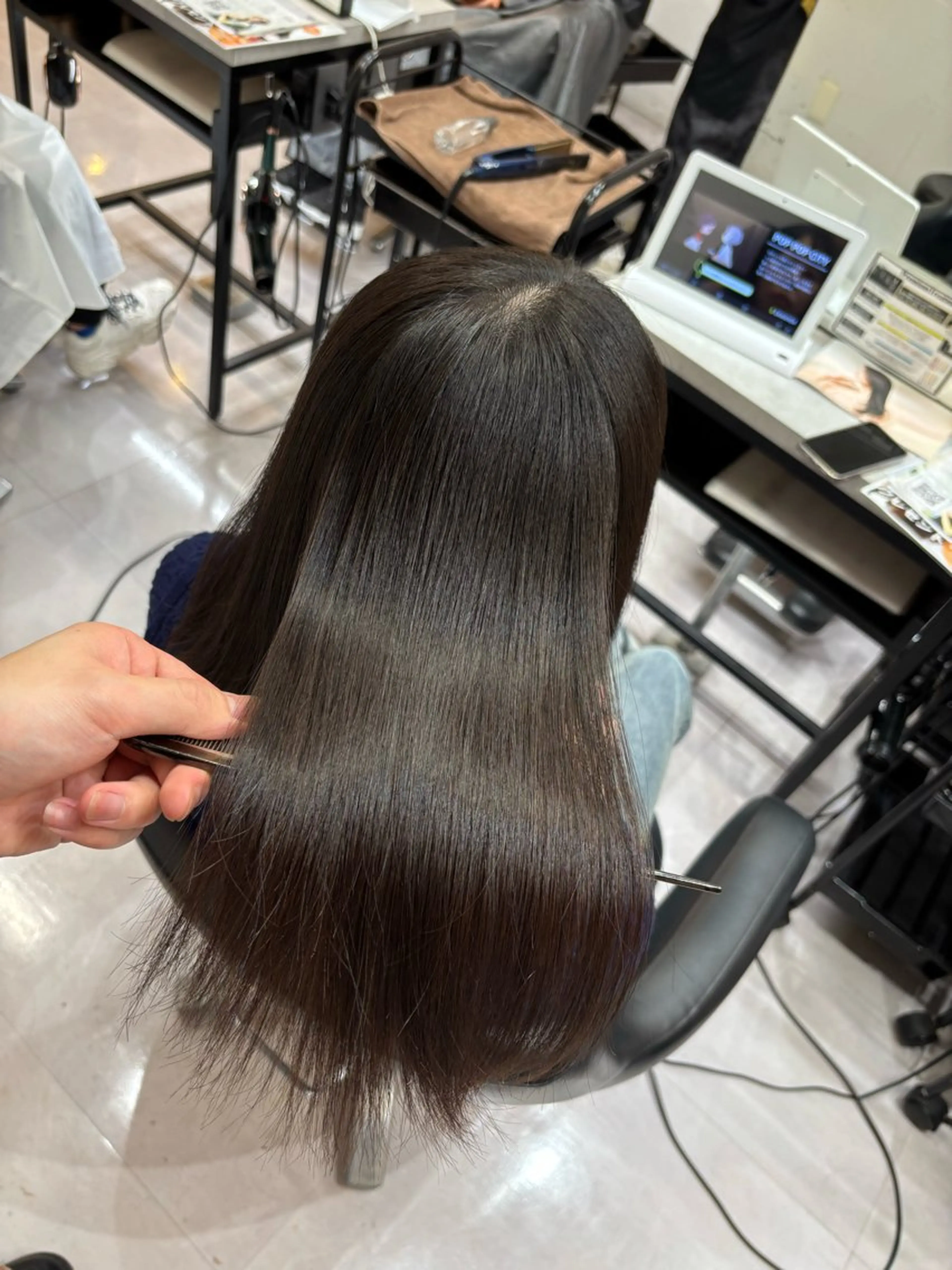 ロング カラー 縮毛矯正 トリートメント 🩵レイヤー✖︎ 髪質改善🩵リョウヤのヘアスタイル