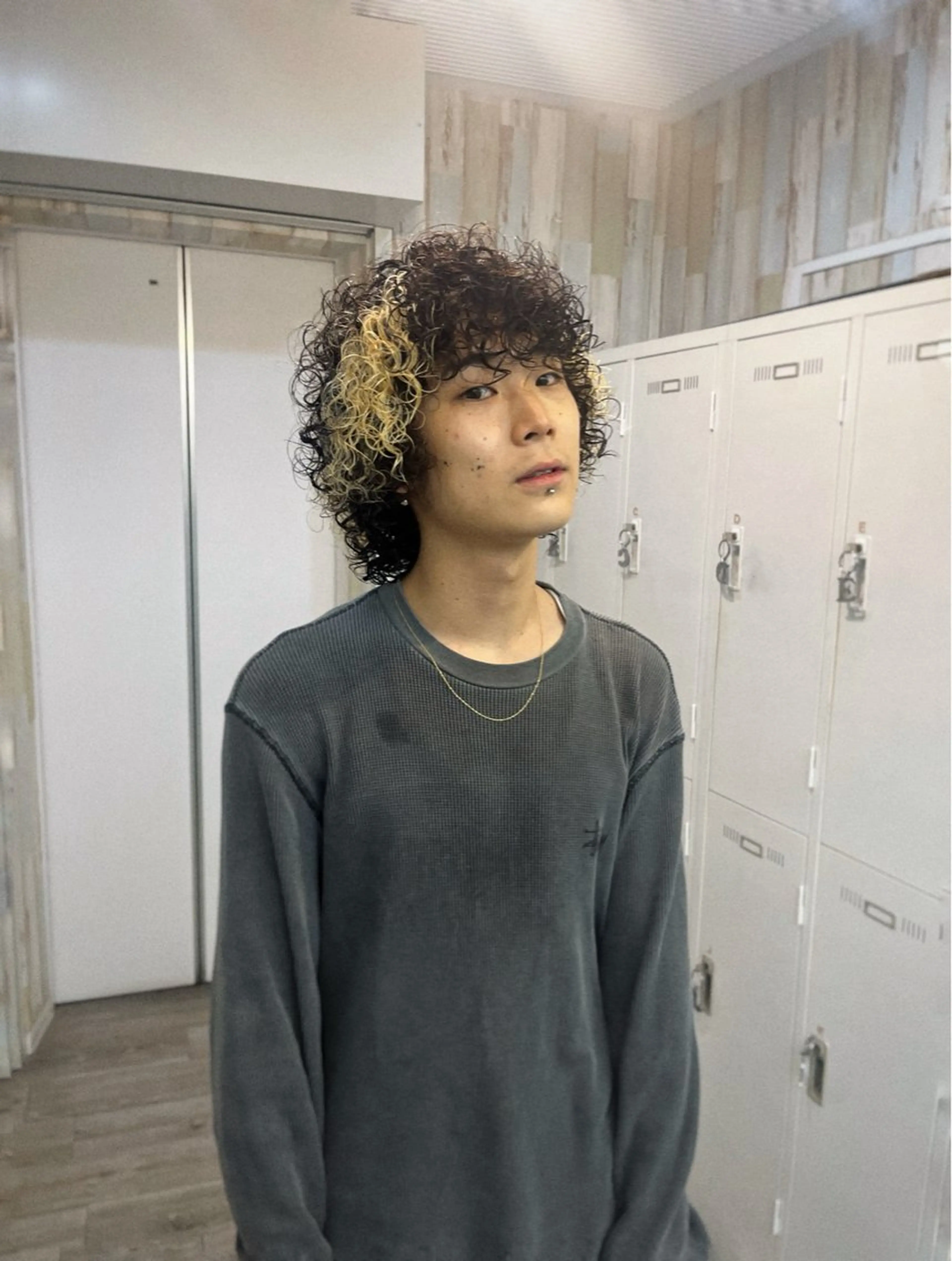 パーマ メンズ 毛流れヘア×眉 ワックス/RIKUのヘアスタイル