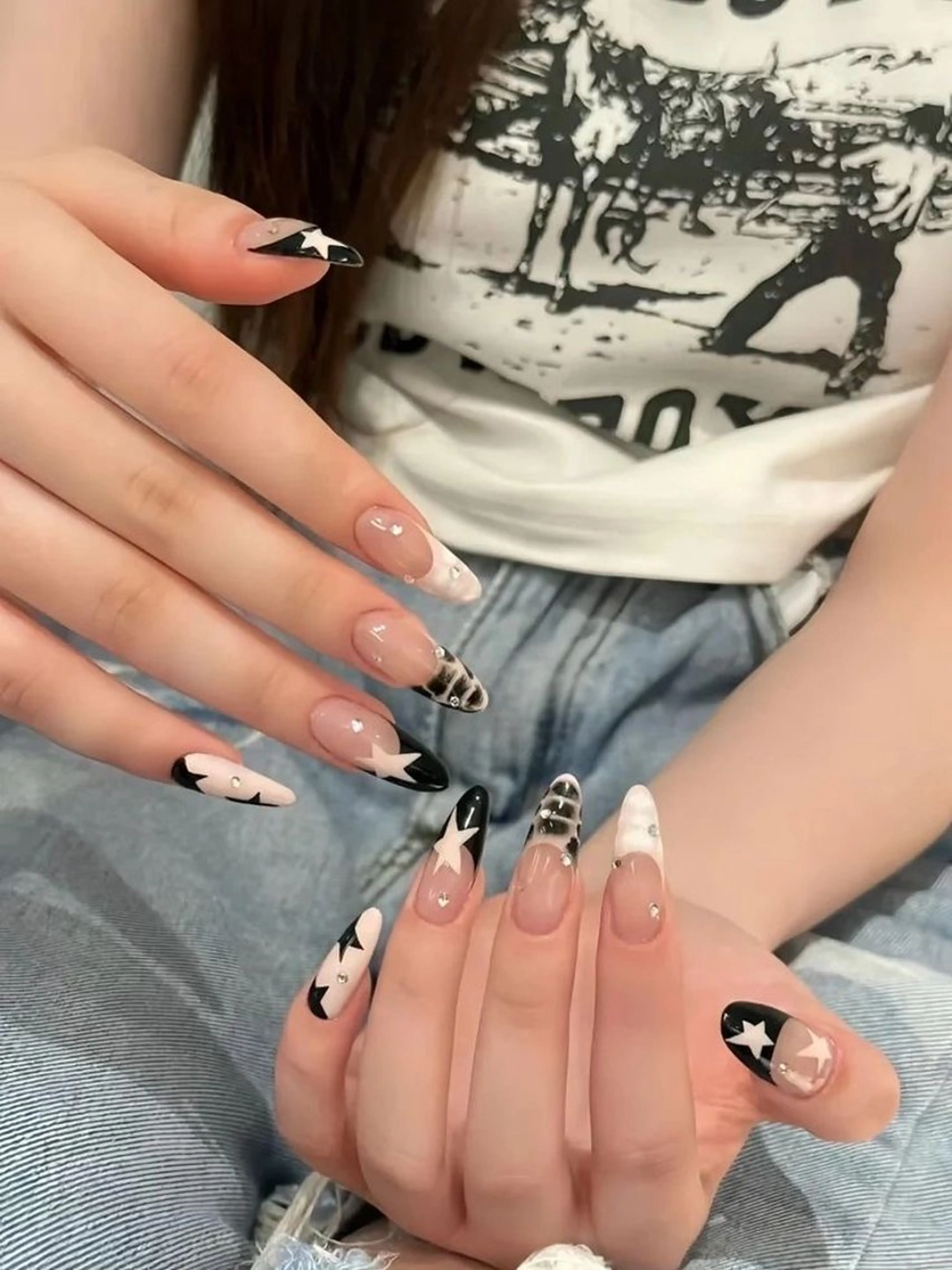 ネイル フラッシュネイル フレンチネイル グラデーション キラキラネイル 韓国ネイル ハンドネイル rina nailのネイルデザイン
