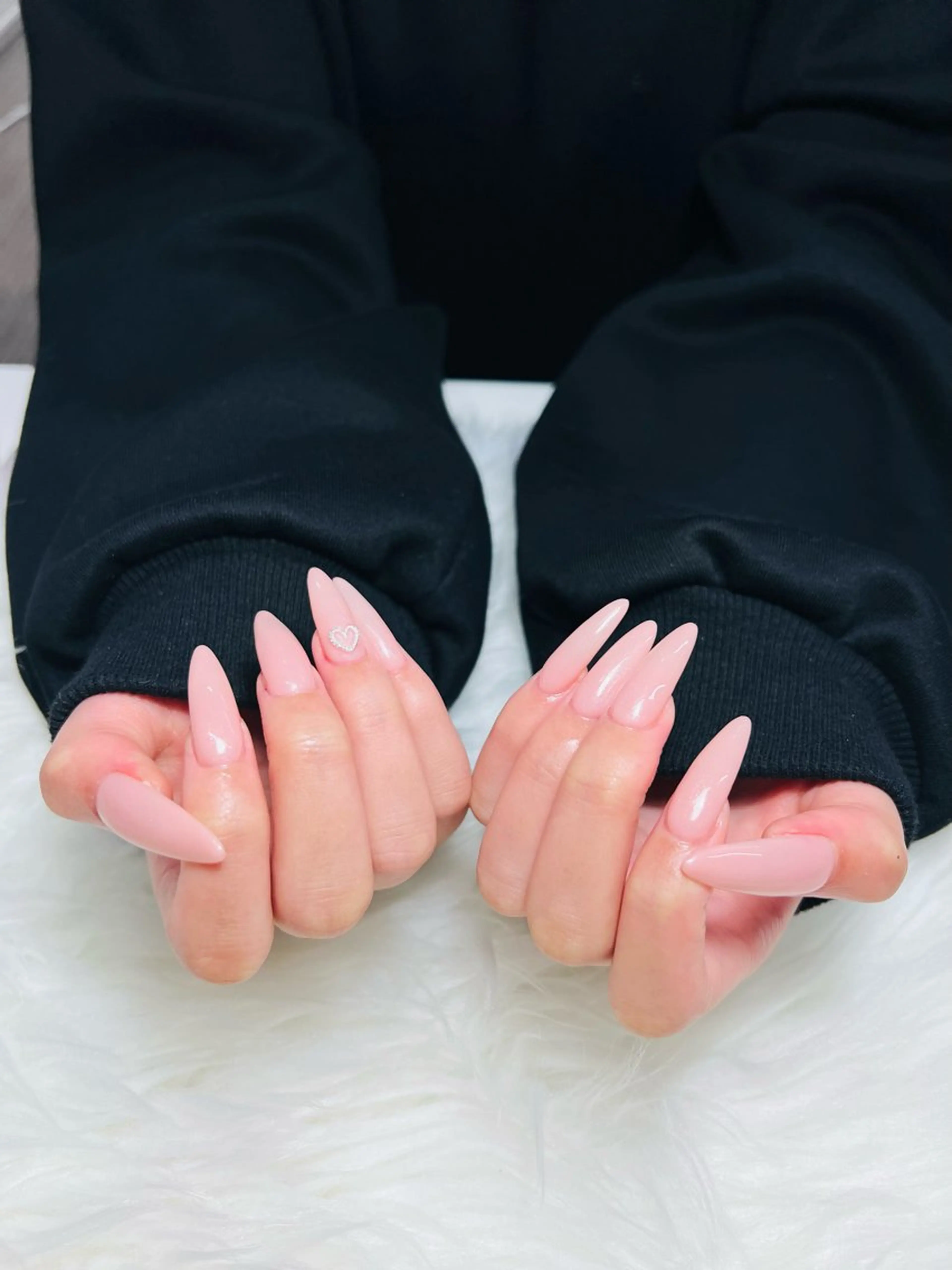 ネイル AURA NAILのネイルデザイン