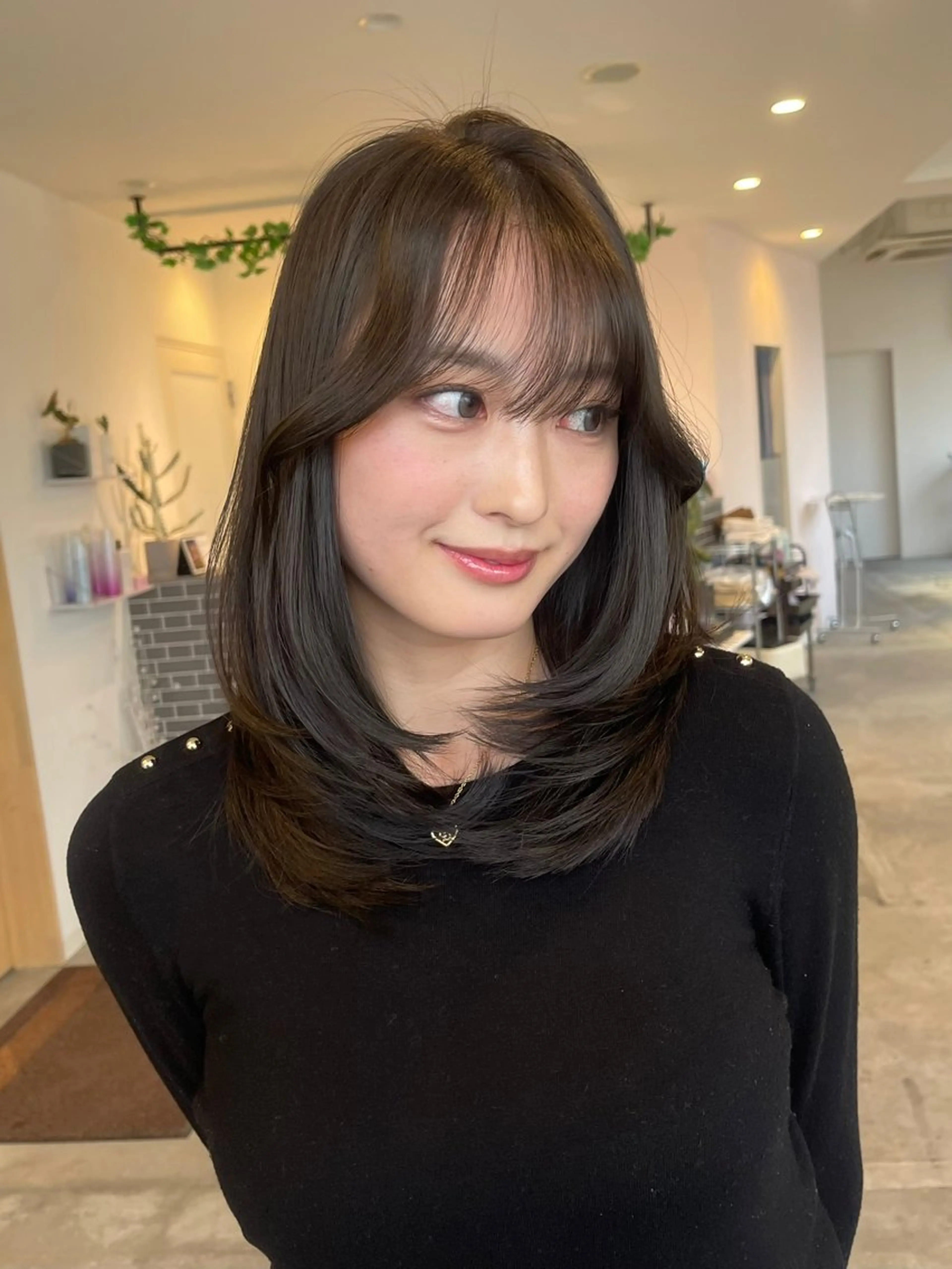 ミディアム カラー カット ヘアカラー トリートメント 海外レイヤー/ レイヤーカット/和田のヘアスタイル