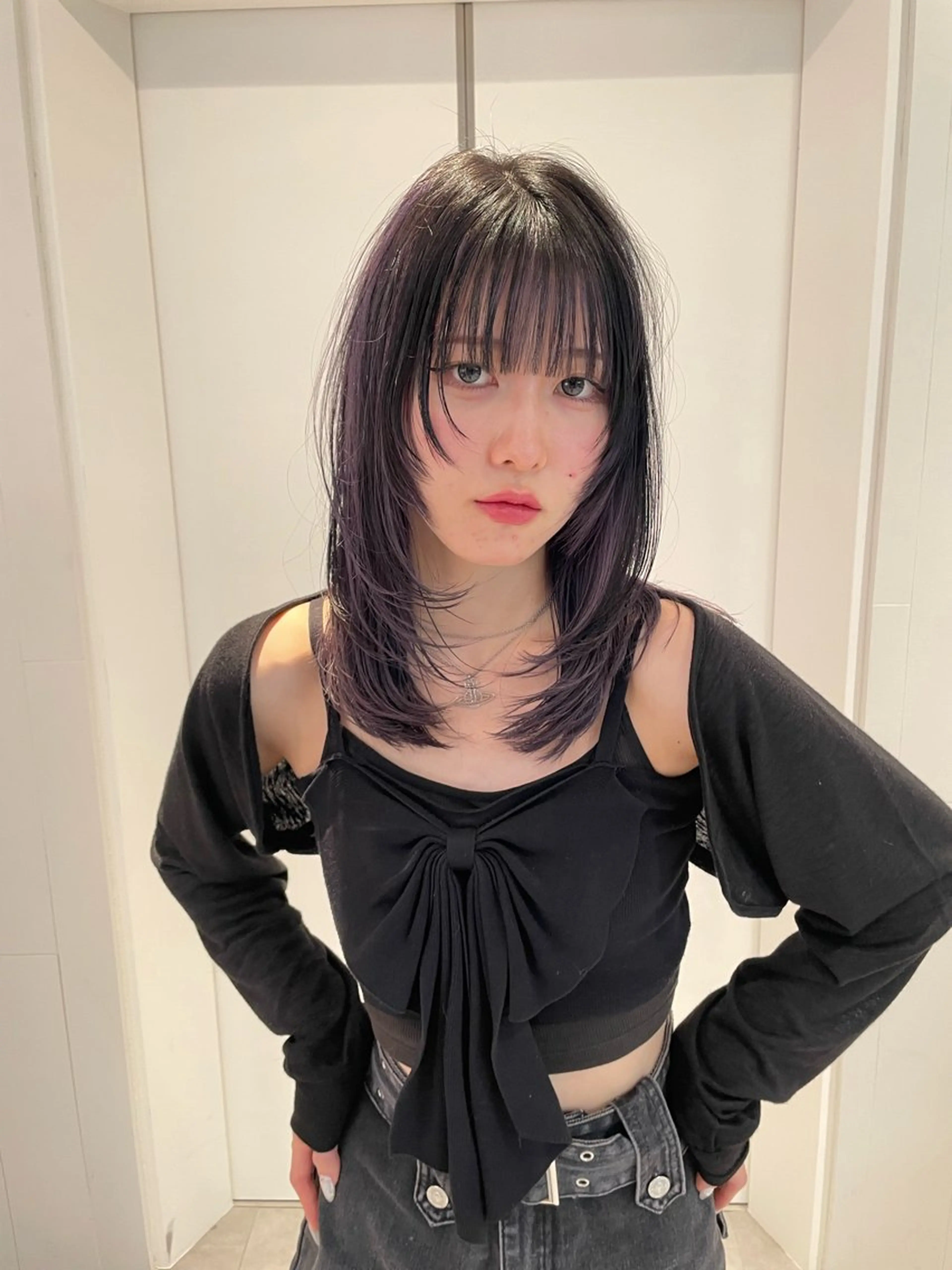 ミディアム カラー ミディアムレイヤー インナーカラー ラベンダーカラー レイヤーカット カット ヘアカラー パーマ/パーマ落とし 【Kouta】のヘアスタイル