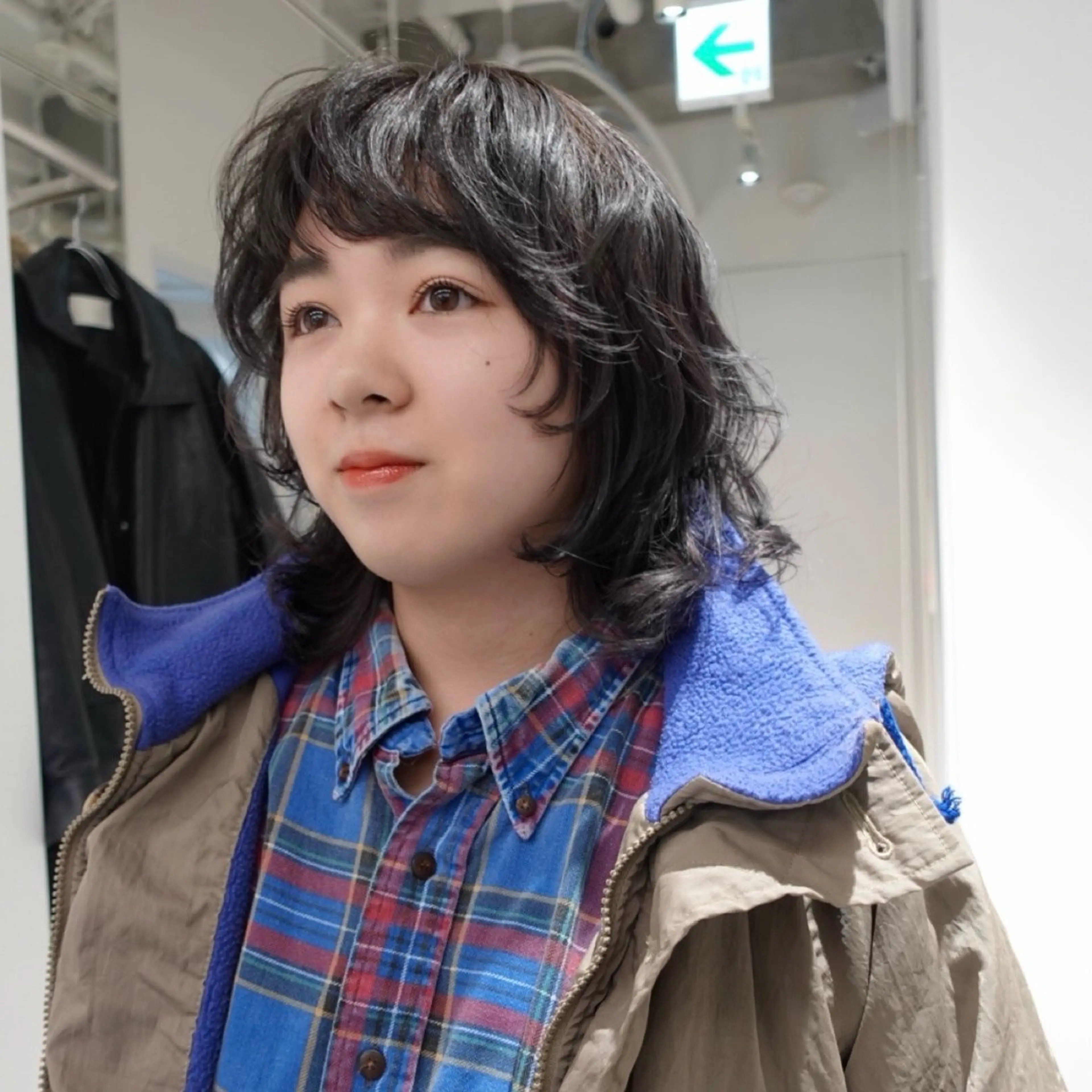 ミディアム カラー ヘアアレンジ ミディアムパーマ ブリーチ レイヤーカット カット ヘアカラー 🌐サトウ リョウ🌐のヘアスタイル