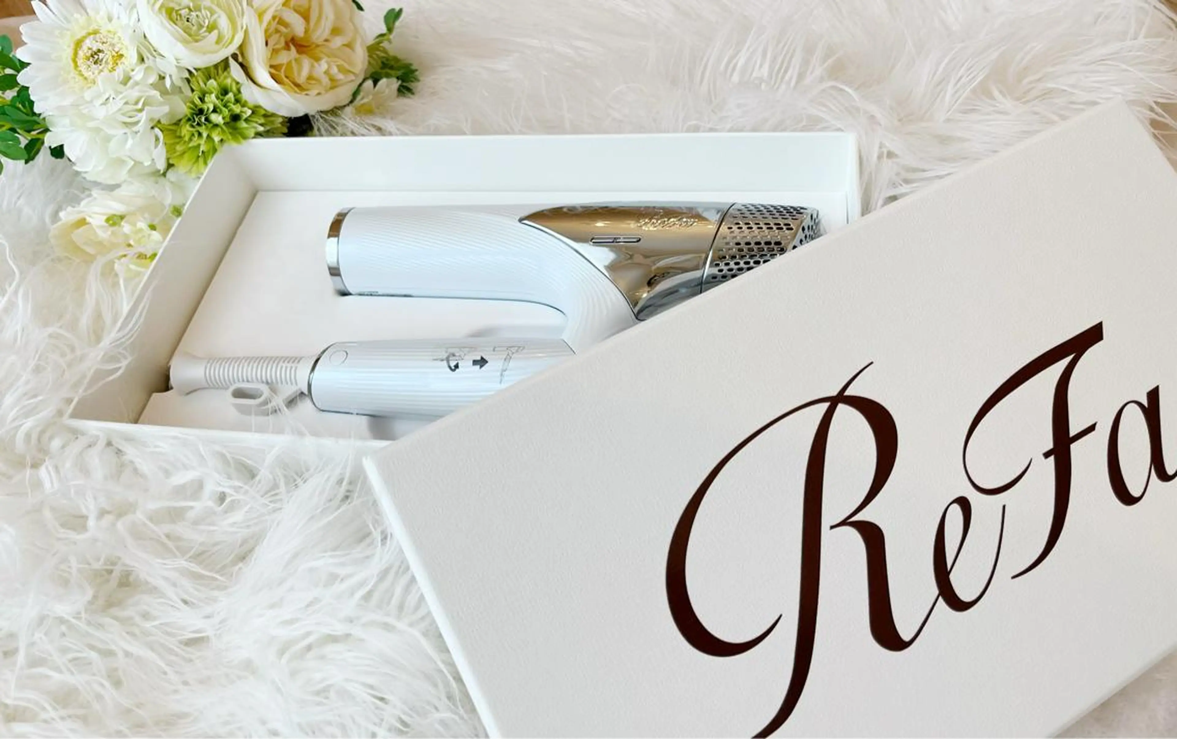 MOCOE SATOMIのマツエク・マツパデザイン