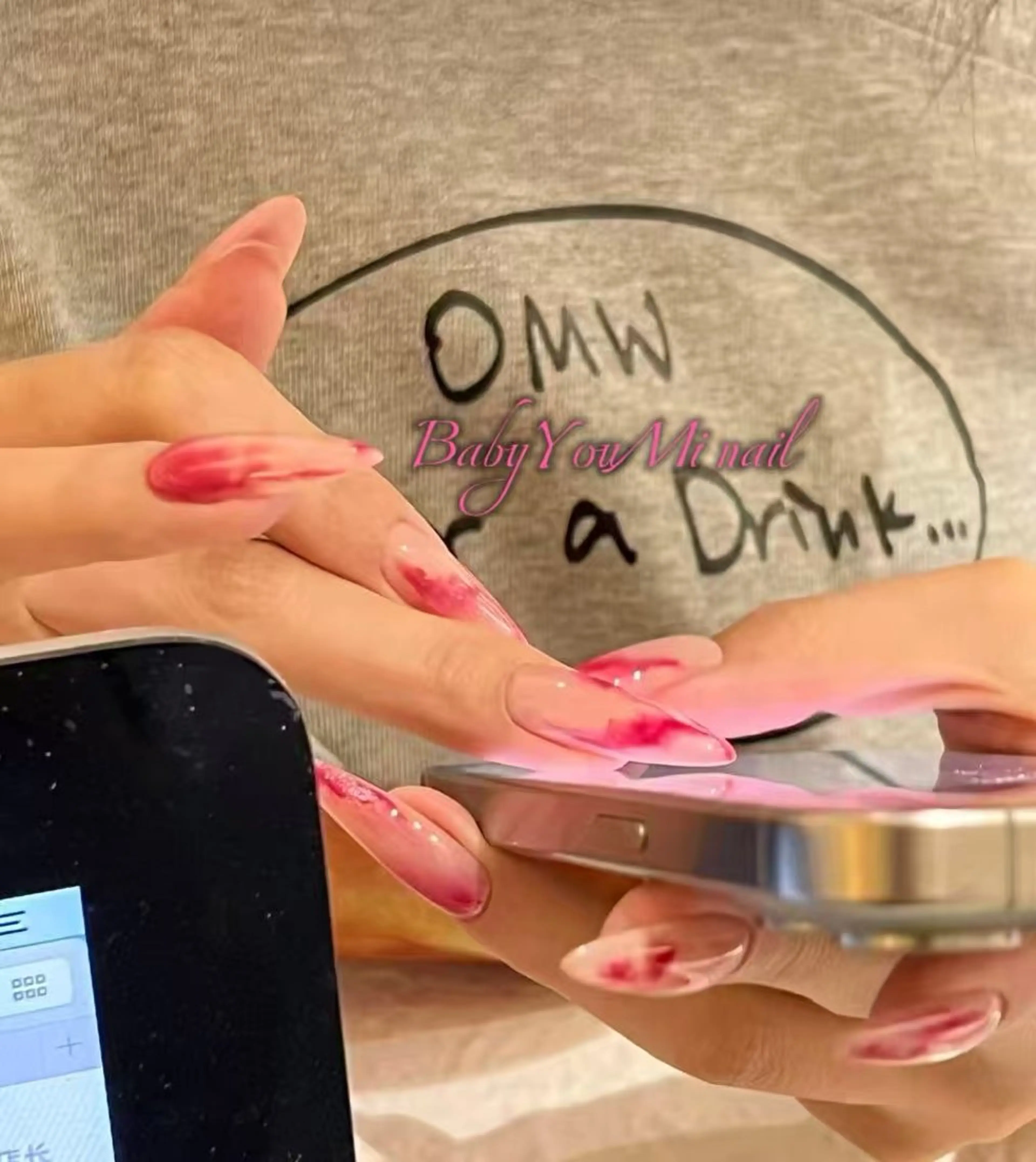 ネイル オーロラネイル フラワーネイル フットネイル フレンチネイル ジェルネイル ハンドネイル BabyYouMi nailのネイルデザイン