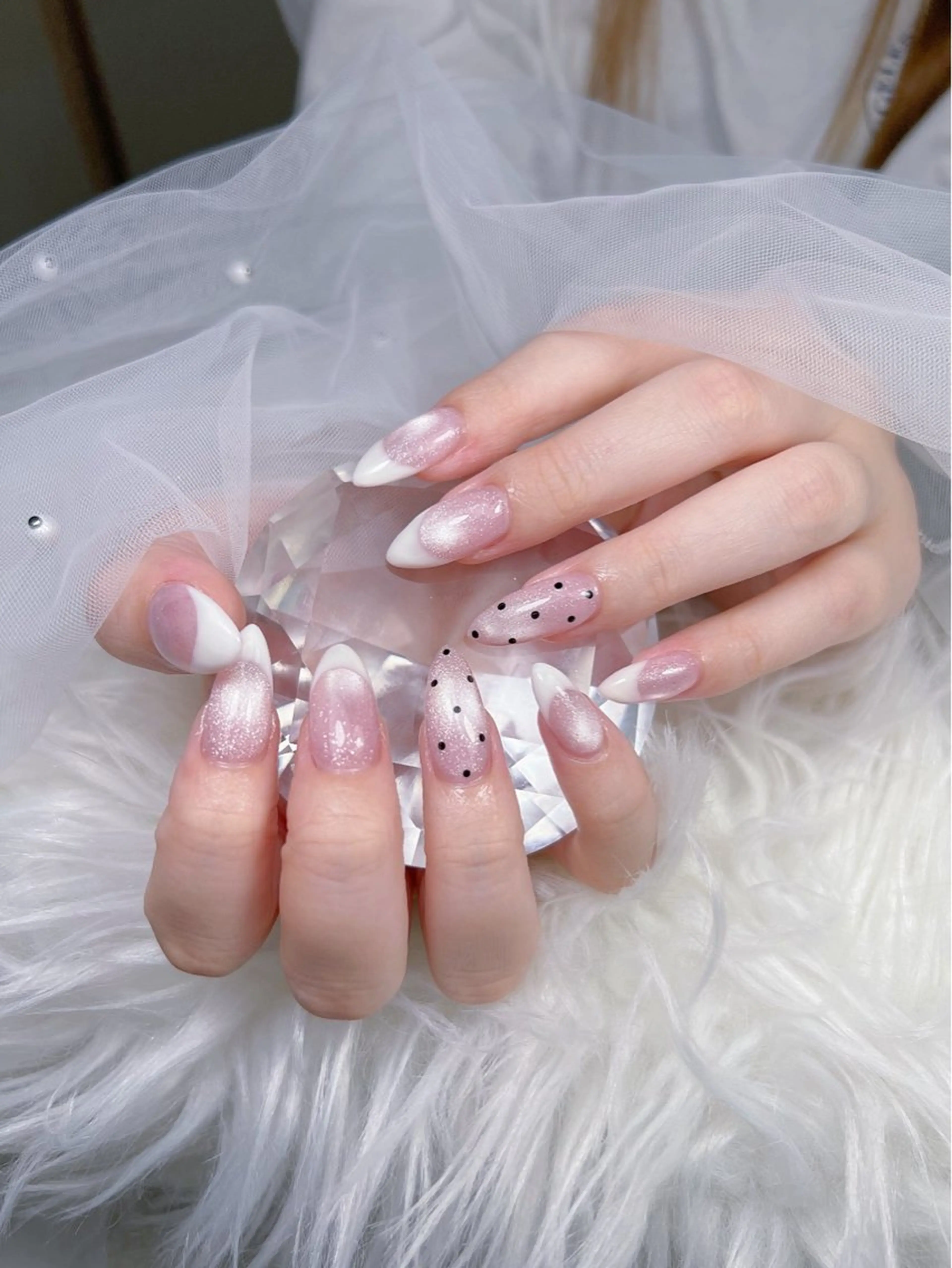 ネイル アートネイル オーロラネイル チークネイル 長さ出し フットネイル Miya _nailのネイルデザイン