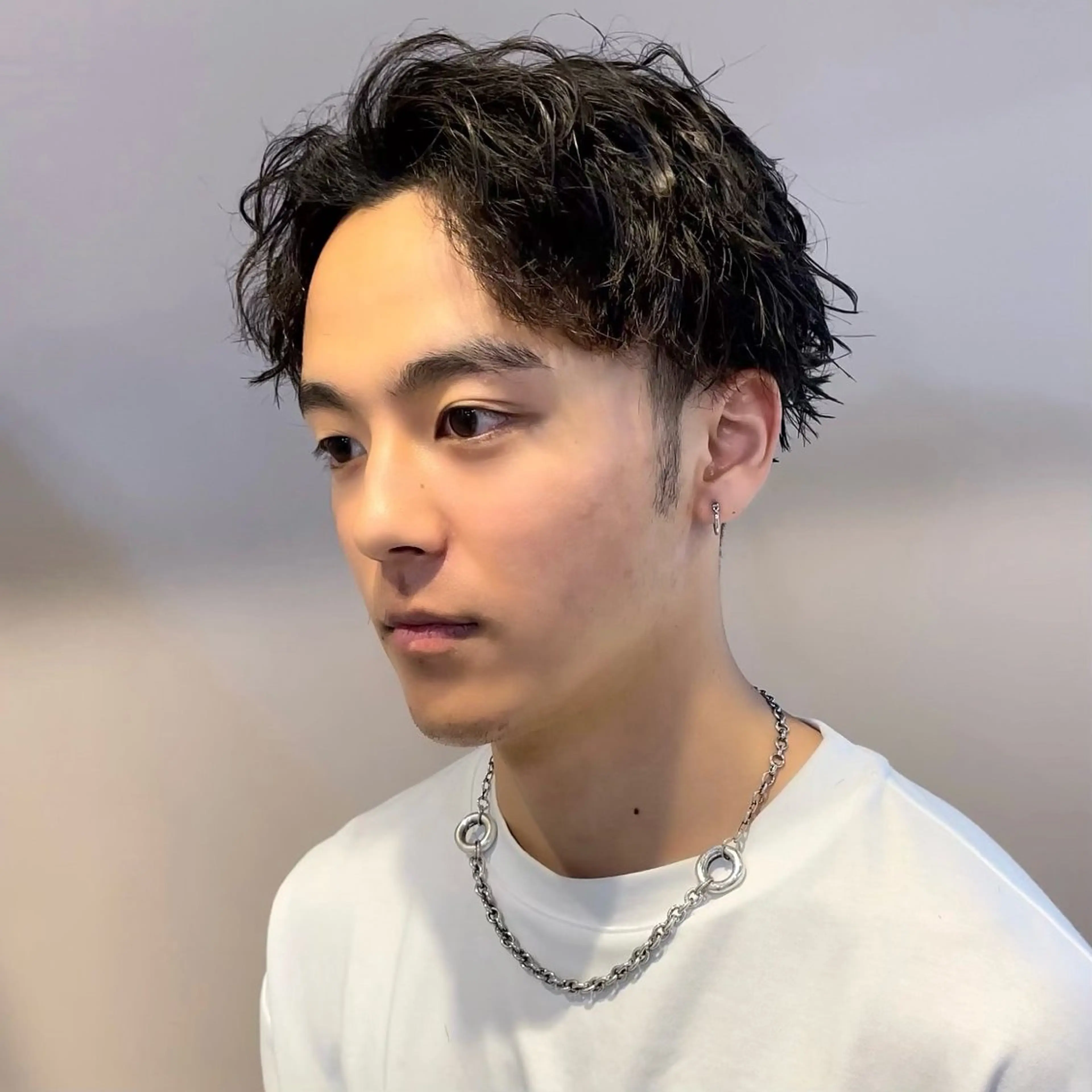 メンズカット+波巻きorツイストスパイラルパーマ+トリートメントの写真