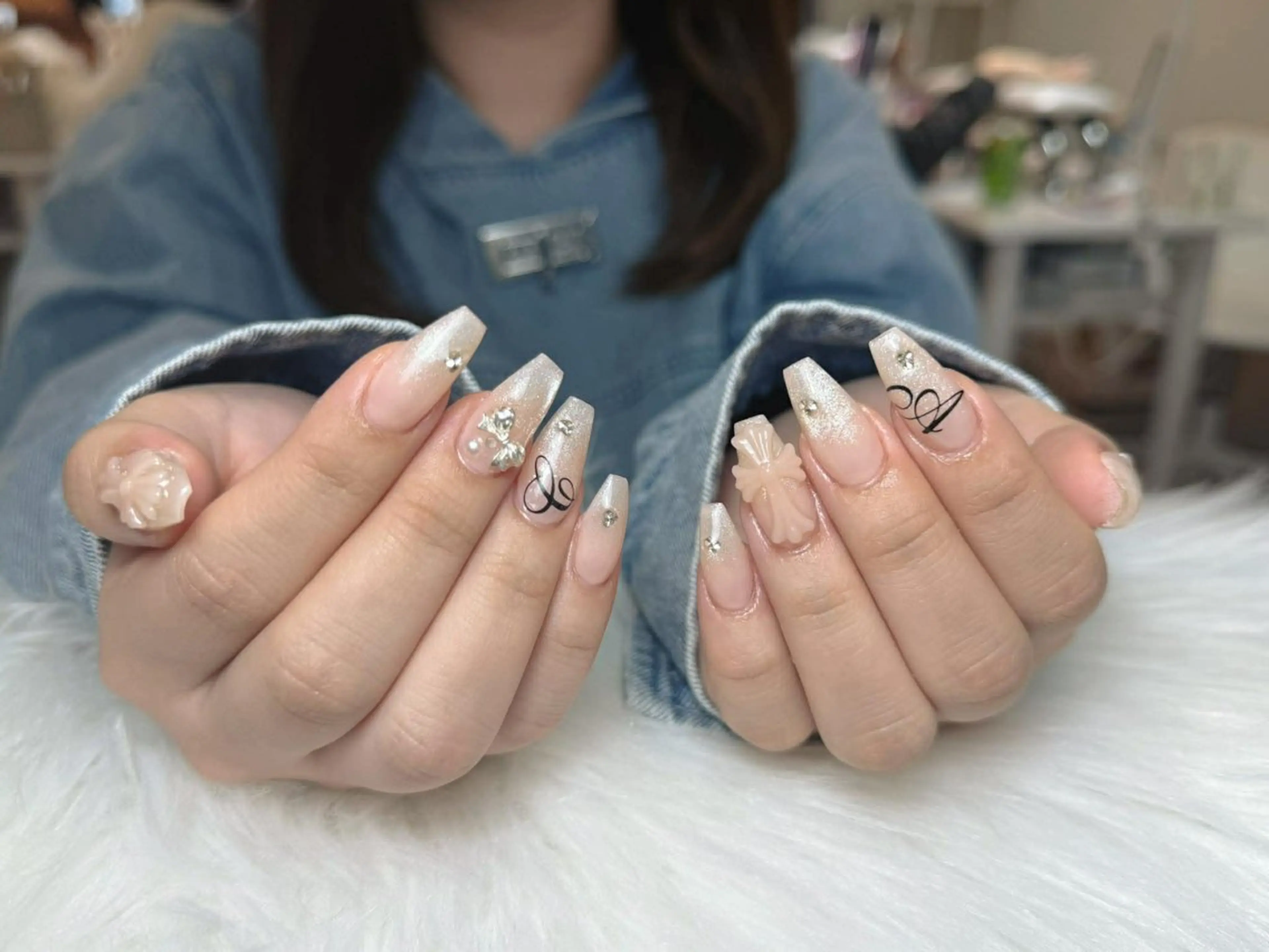 ネイル フレンチネイル ジェルネイル ガーリー 韓国ネイル ロングネイル ハンドネイル NieNail Nezukoのネイルデザイン