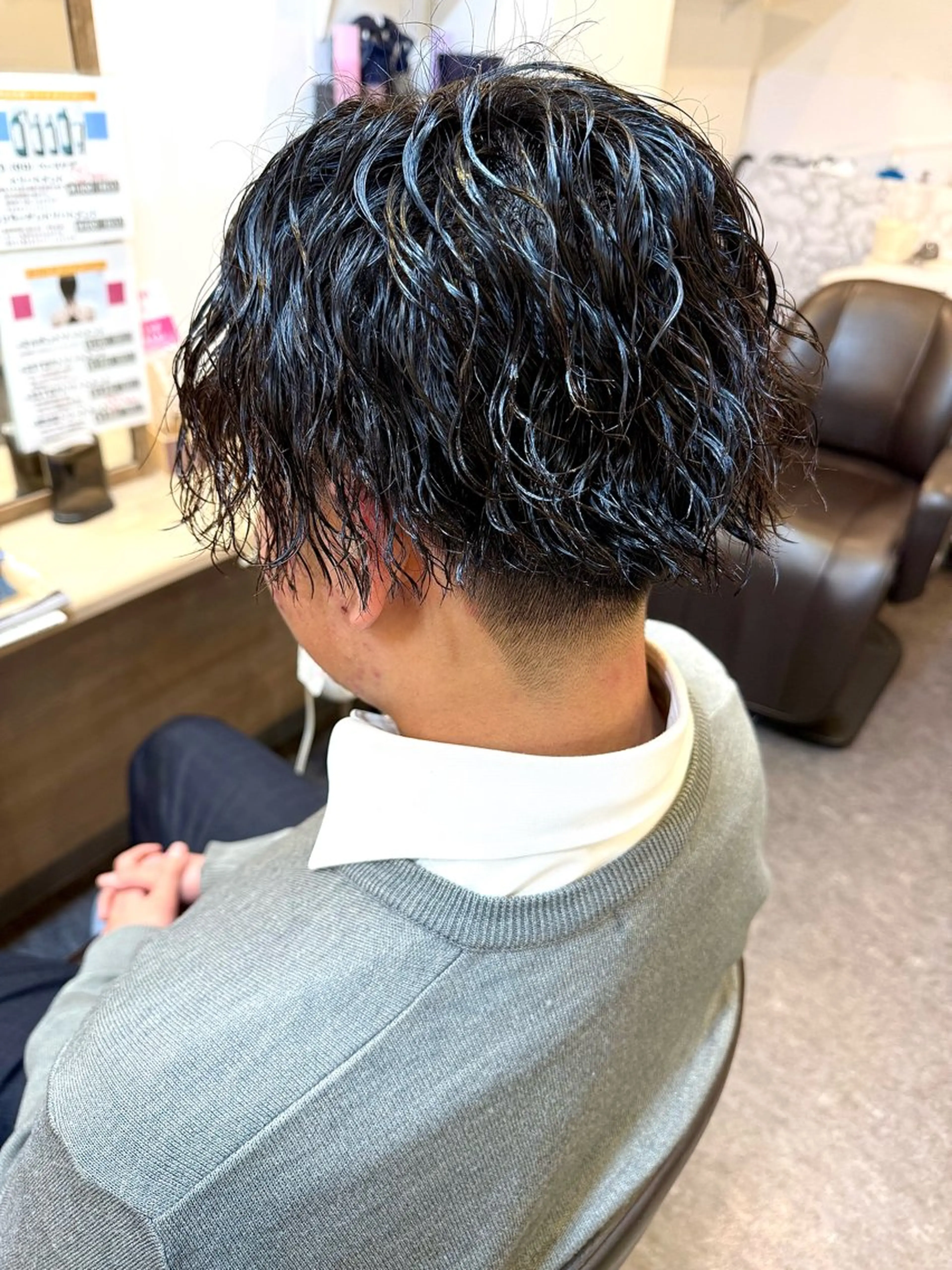 ミディアム ミディアムパーマ カット パーマ メンズ特化× レディース強化中🔥のヘアスタイル