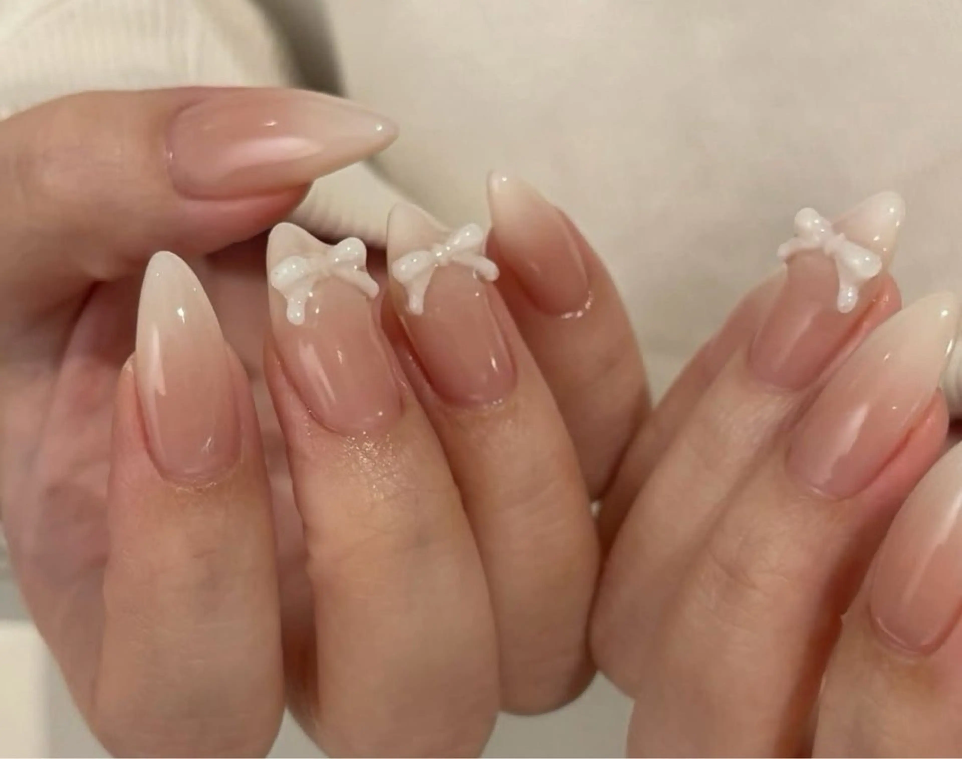 ネイル フレンチネイル キラキラネイル 韓国ネイル シンプルネイル ワンホンネイル ハンドネイル MEI Nailのネイルデザイン