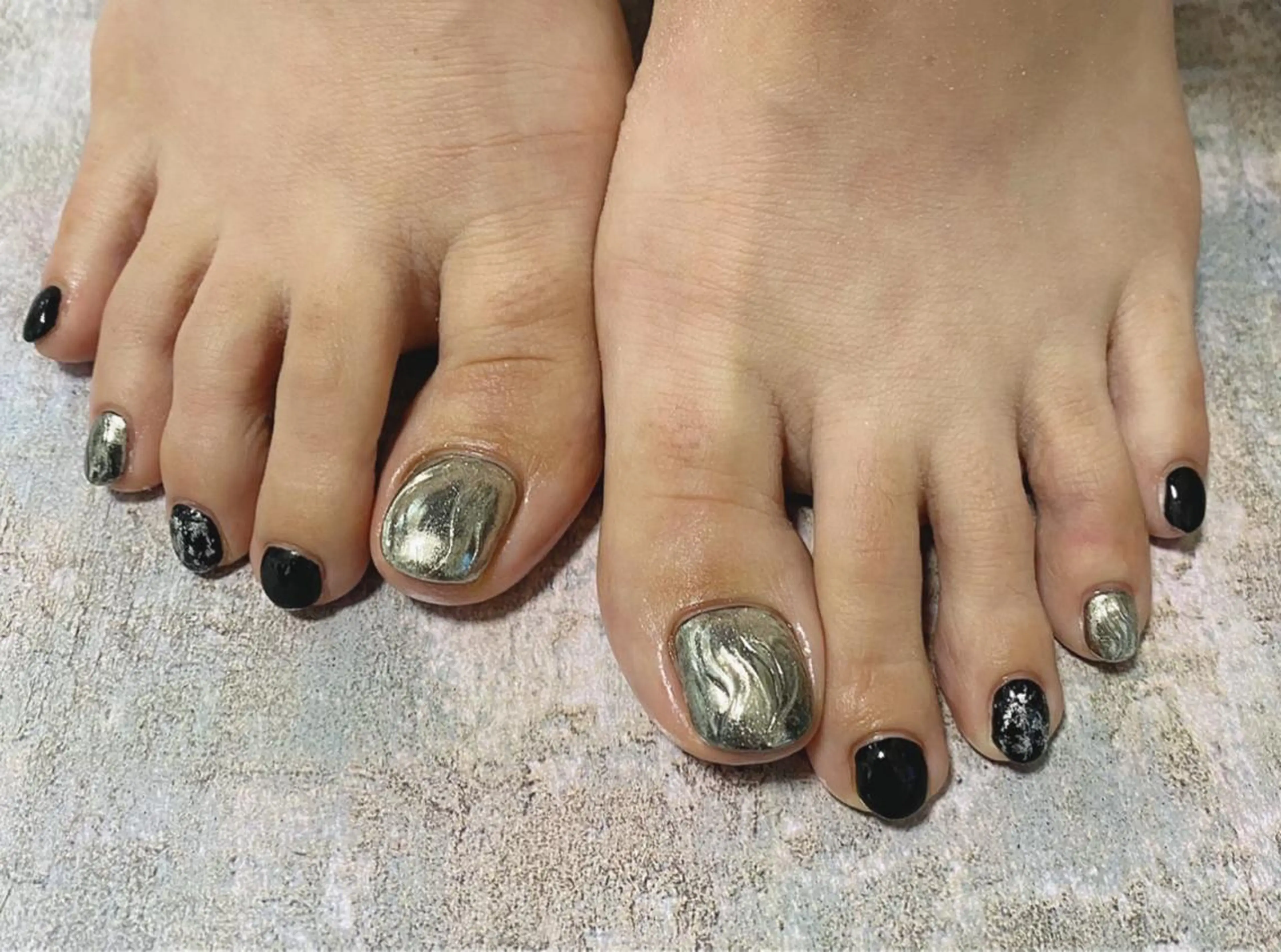 ネイル フットネイル 𝑺 𝒏𝒂𝒊𝒍✳︎のネイルデザイン