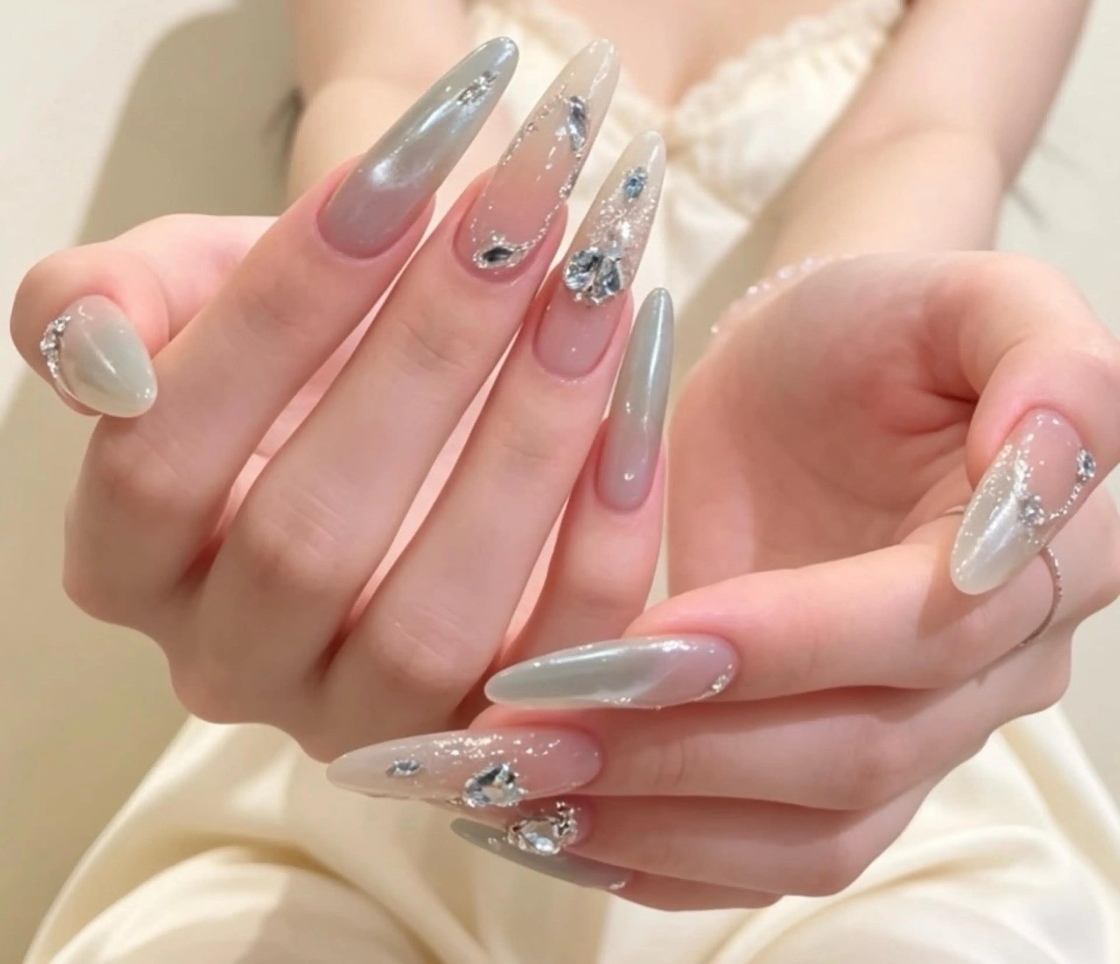 ネイル ハンドネイル queen nailのネイルデザイン