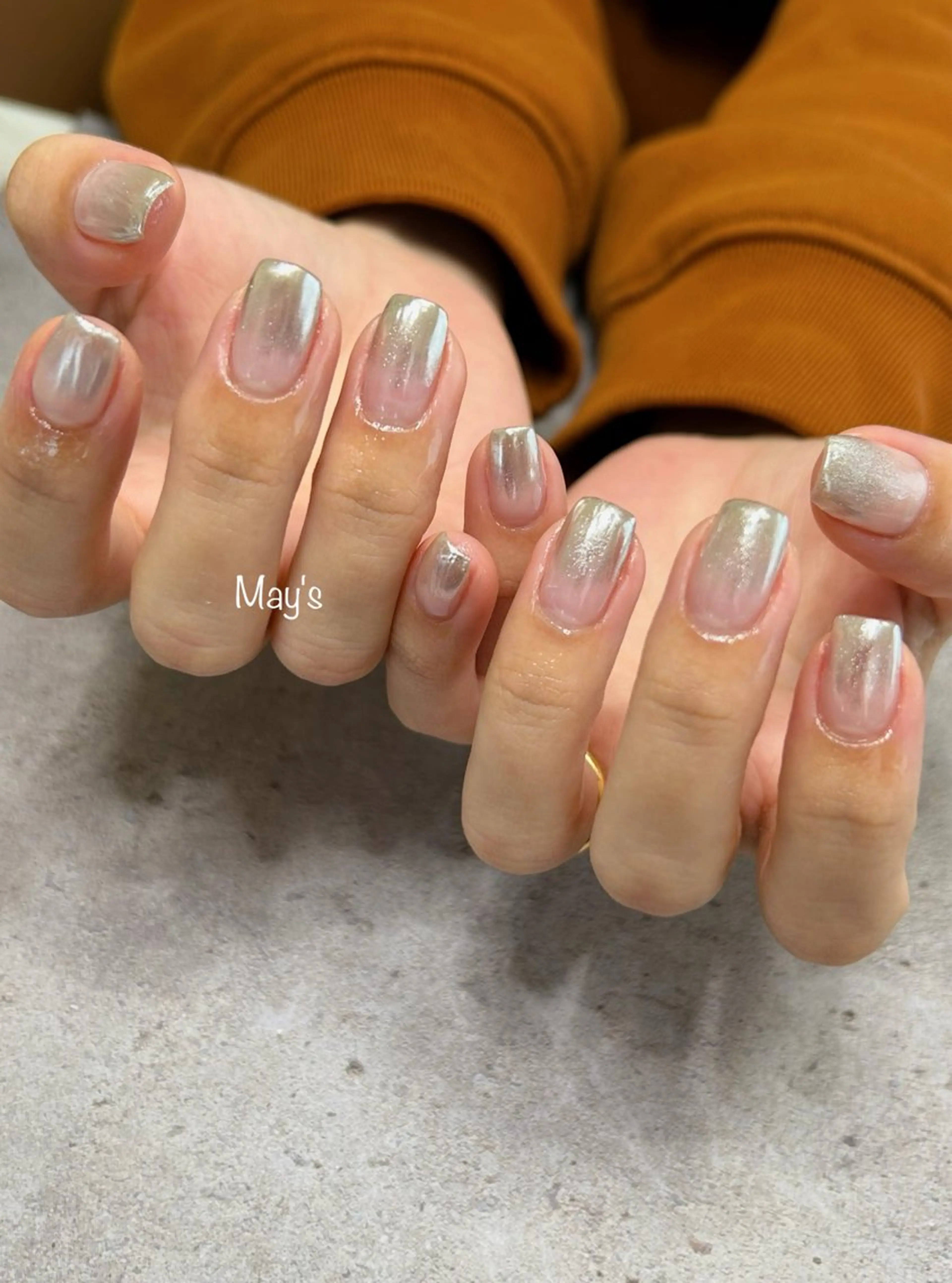 ネイル ミラーネイル nail salon May'sのネイルデザイン