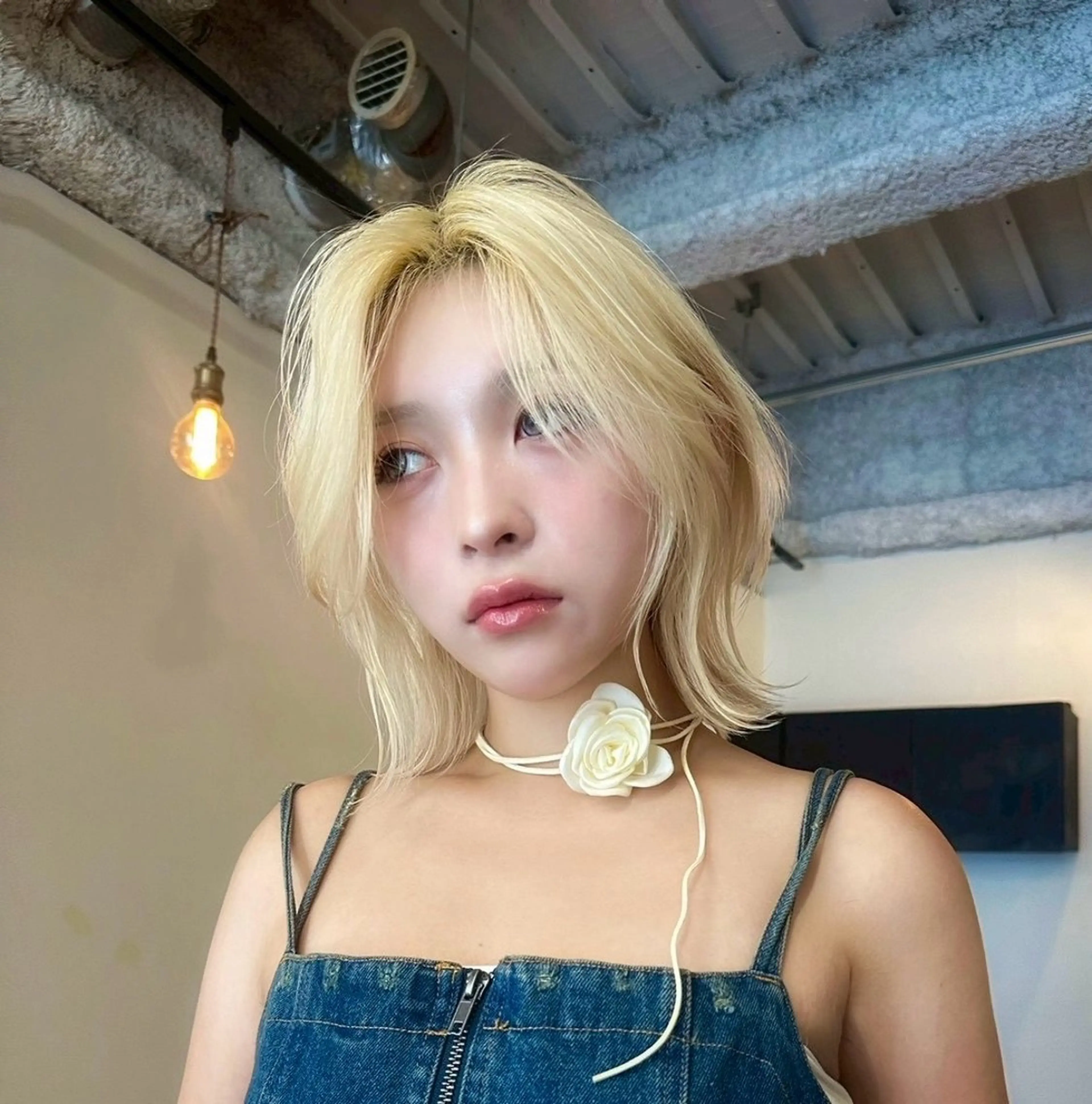 カラー ヘアカラー sara ブリーチカラーのヘアスタイル