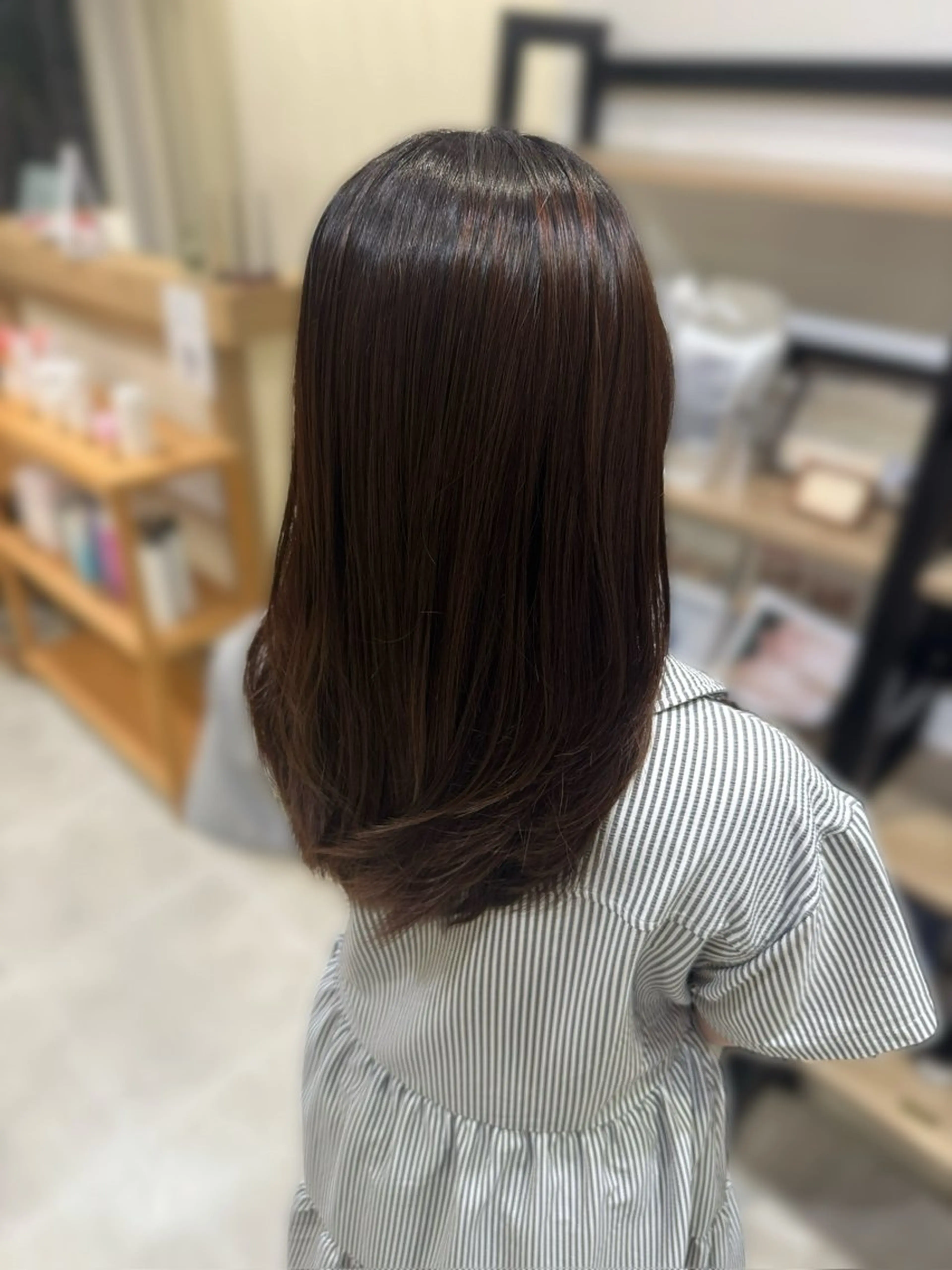 ロング レイヤーカット 縮毛矯正 カット 縮毛矯正 藤田 紋芽 Jr.stylistのヘアスタイル
