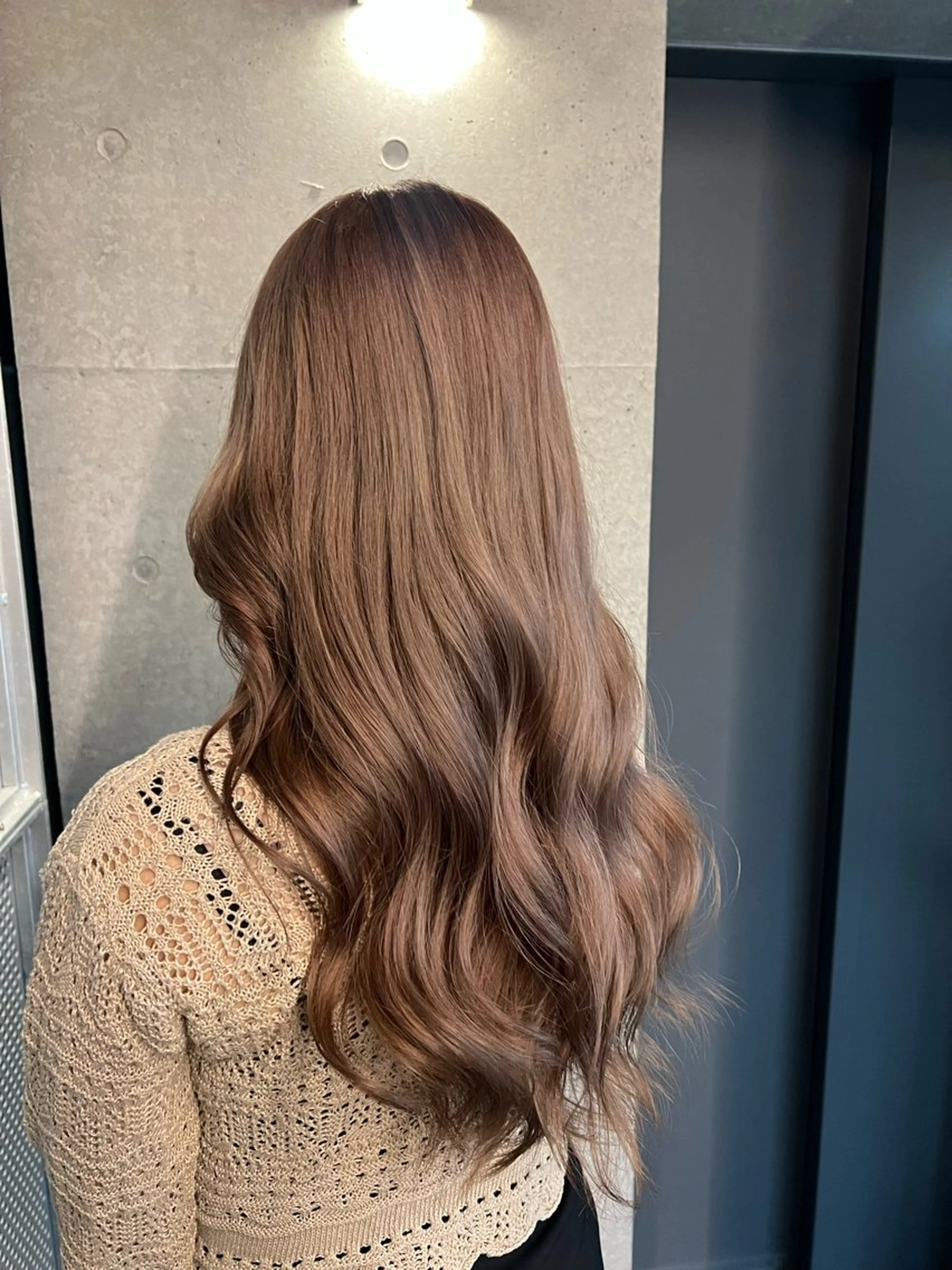 ロング カラー シールエクステ アディクシーカラー アッシュ バレイヤージュ ミストバング ヘアカラー 吉野 瑳桜のヘアスタイル