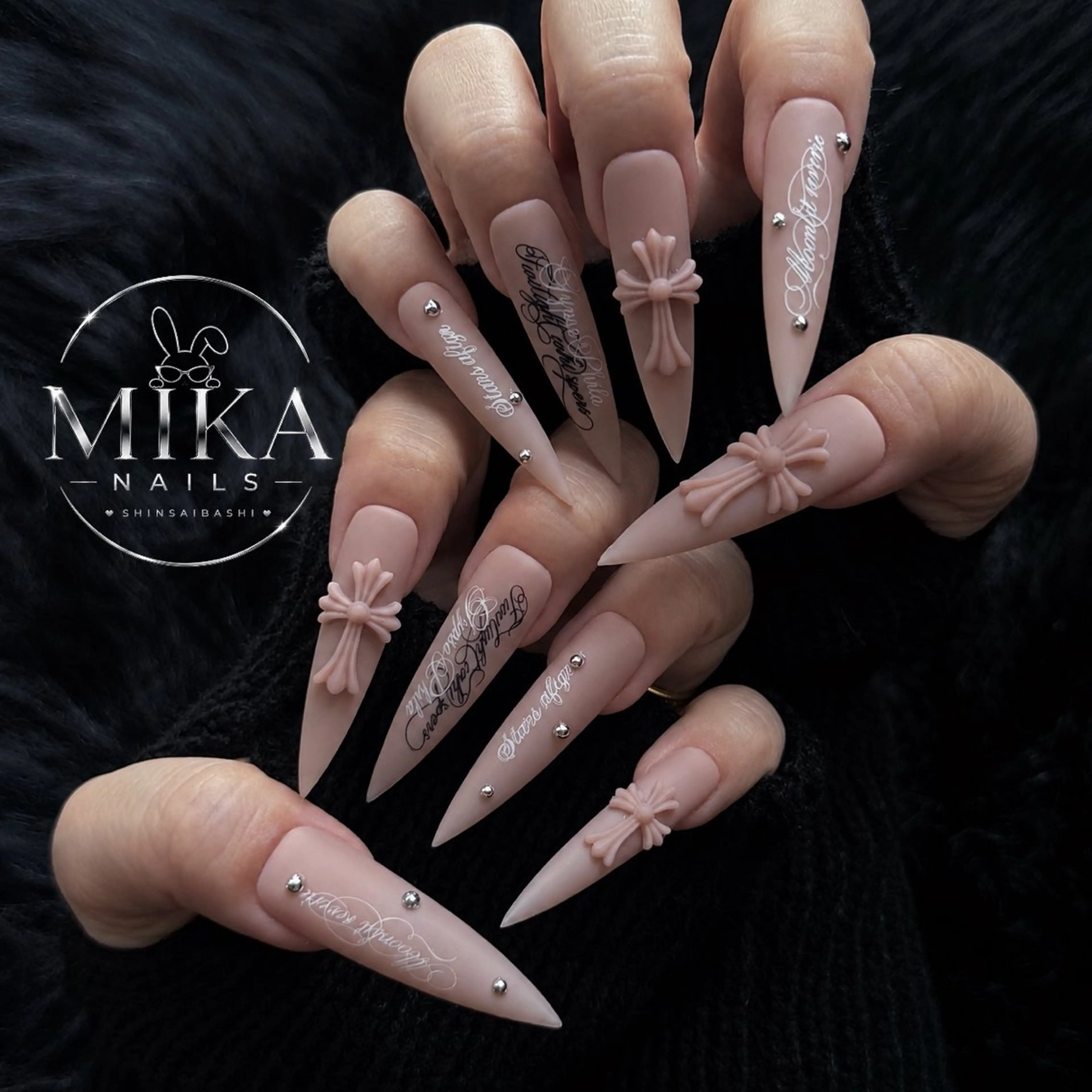 ネイル ハンドネイル Mika Nails 心斎橋のネイルデザイン