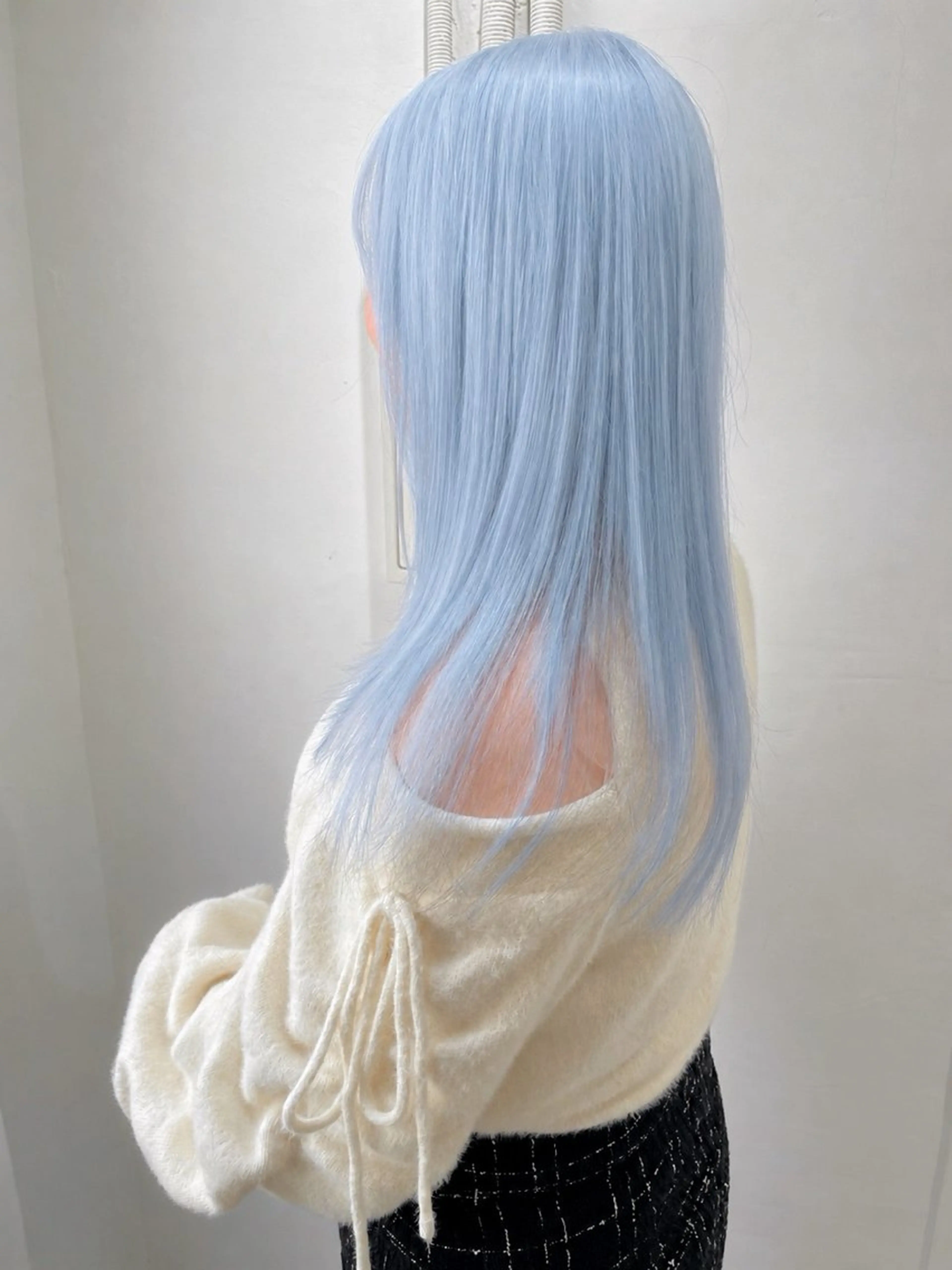 セミロング カラー ブリーチ ブルーカラー 似合わせカット Muミュー/ブリーチ ハイトーン Wカラーのヘアスタイル