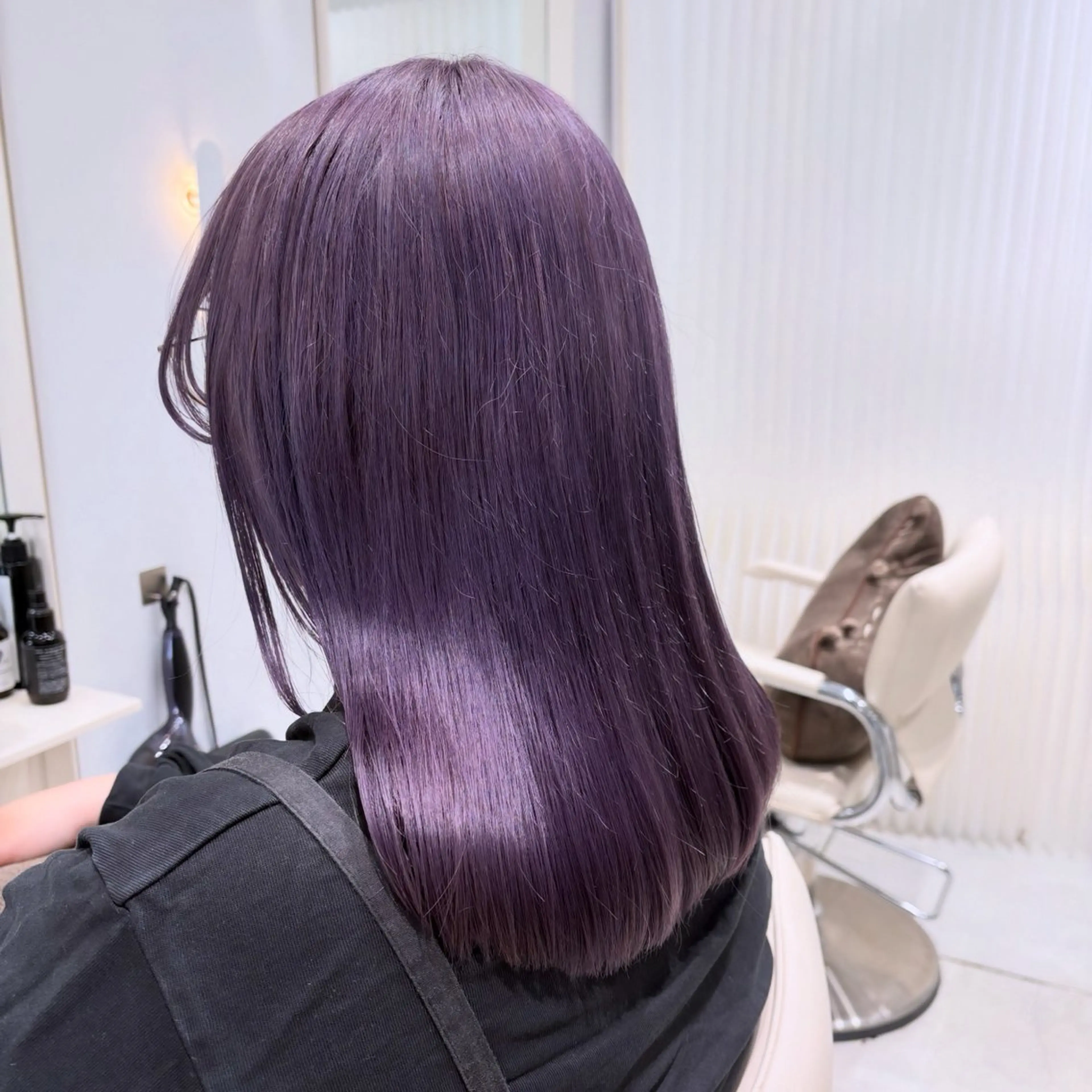 ミディアム カラー ベージュカラー ダブルカラー グレージュ ハイトーンカラー ラベンダーカラー カット ヘアカラー トリートメント ヘッドスパ ヘアセット カジュアルを女っぽく 𝗮𝘆𝗮𝗰𝗼のヘアスタイル