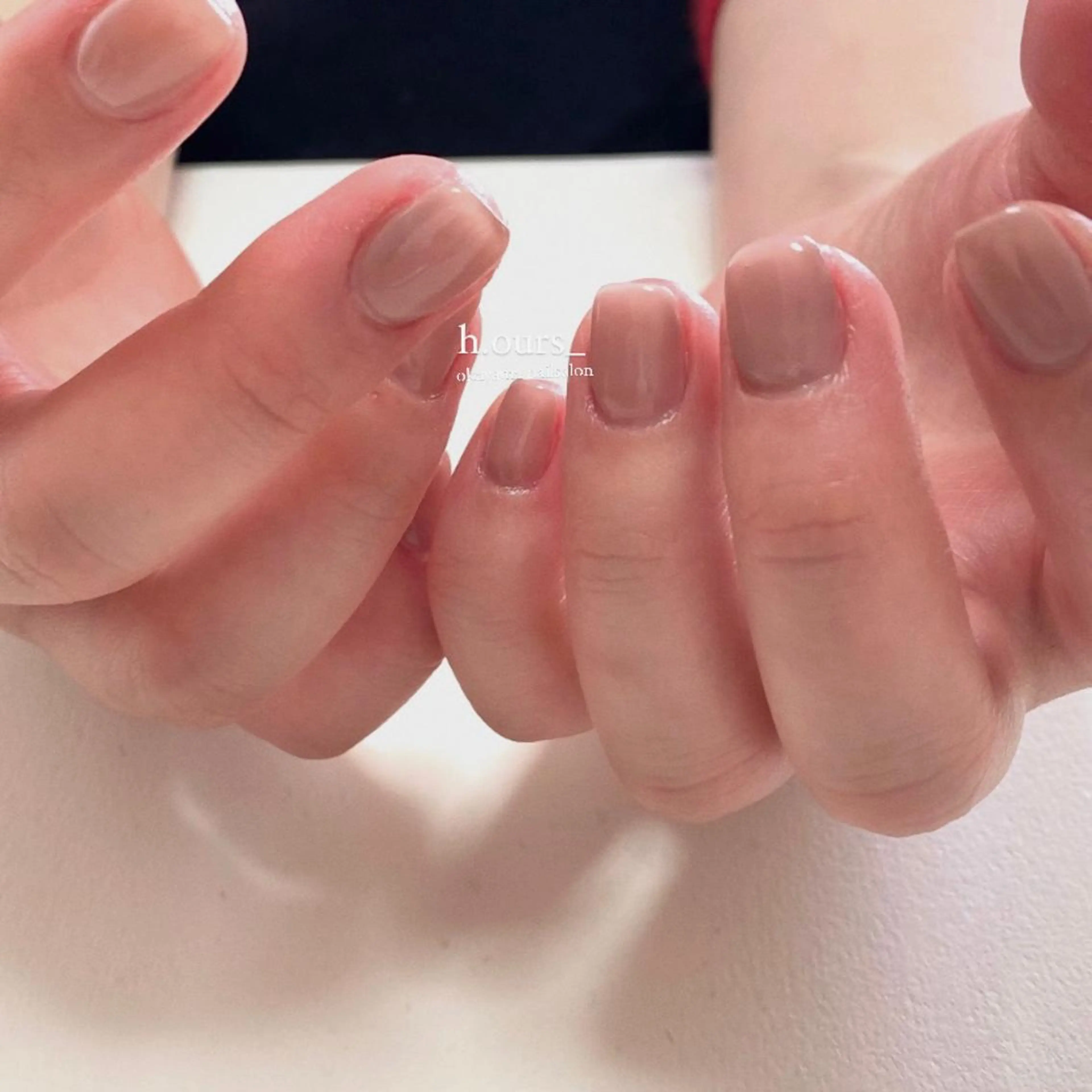 ネイル オフィスネイル ワンカラーネイル シンプルネイル h.ours _のネイルデザイン